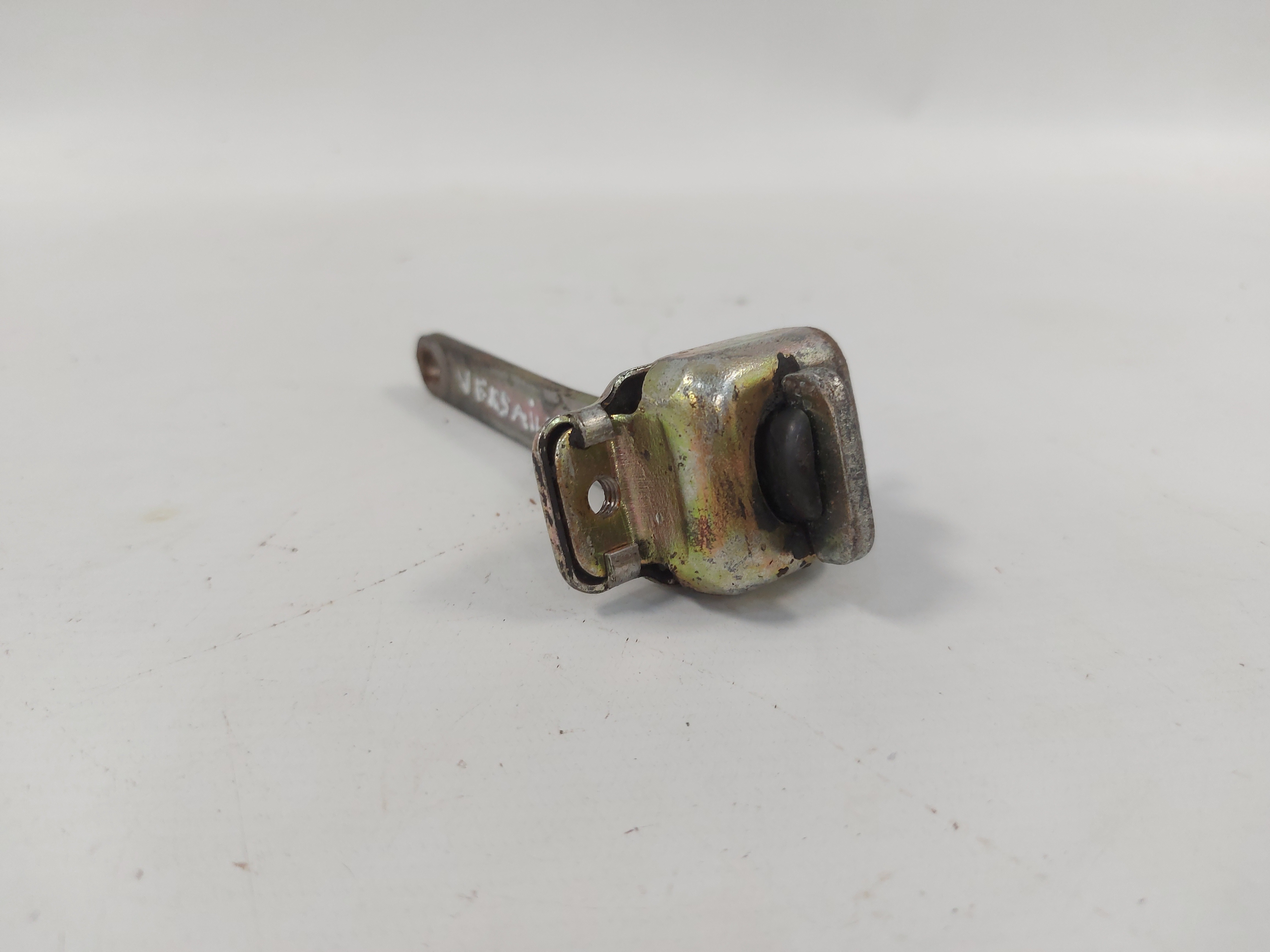 Limitador De Porta Ford Versailles Vw Santana 4