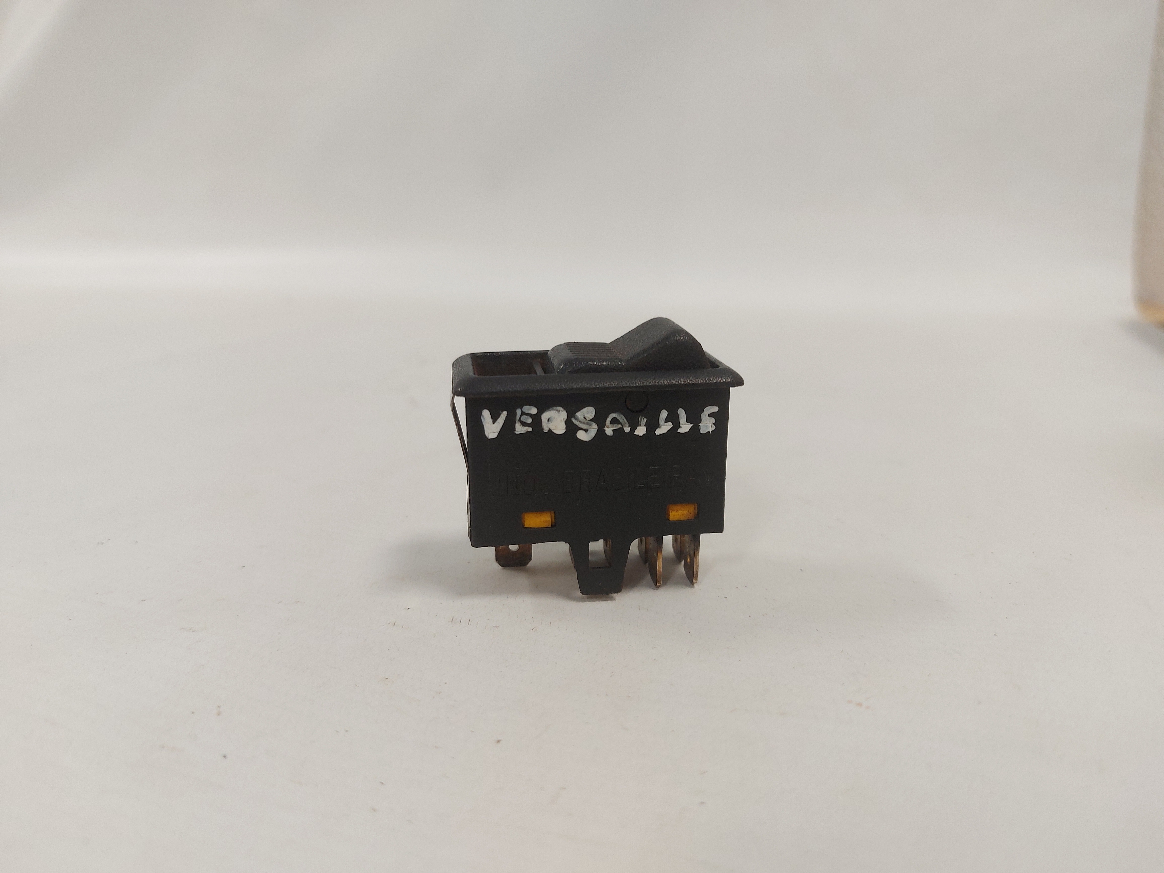 Botão De Alerta Ford Versailles 1992 1993 1994 1995 1996 Preto 3