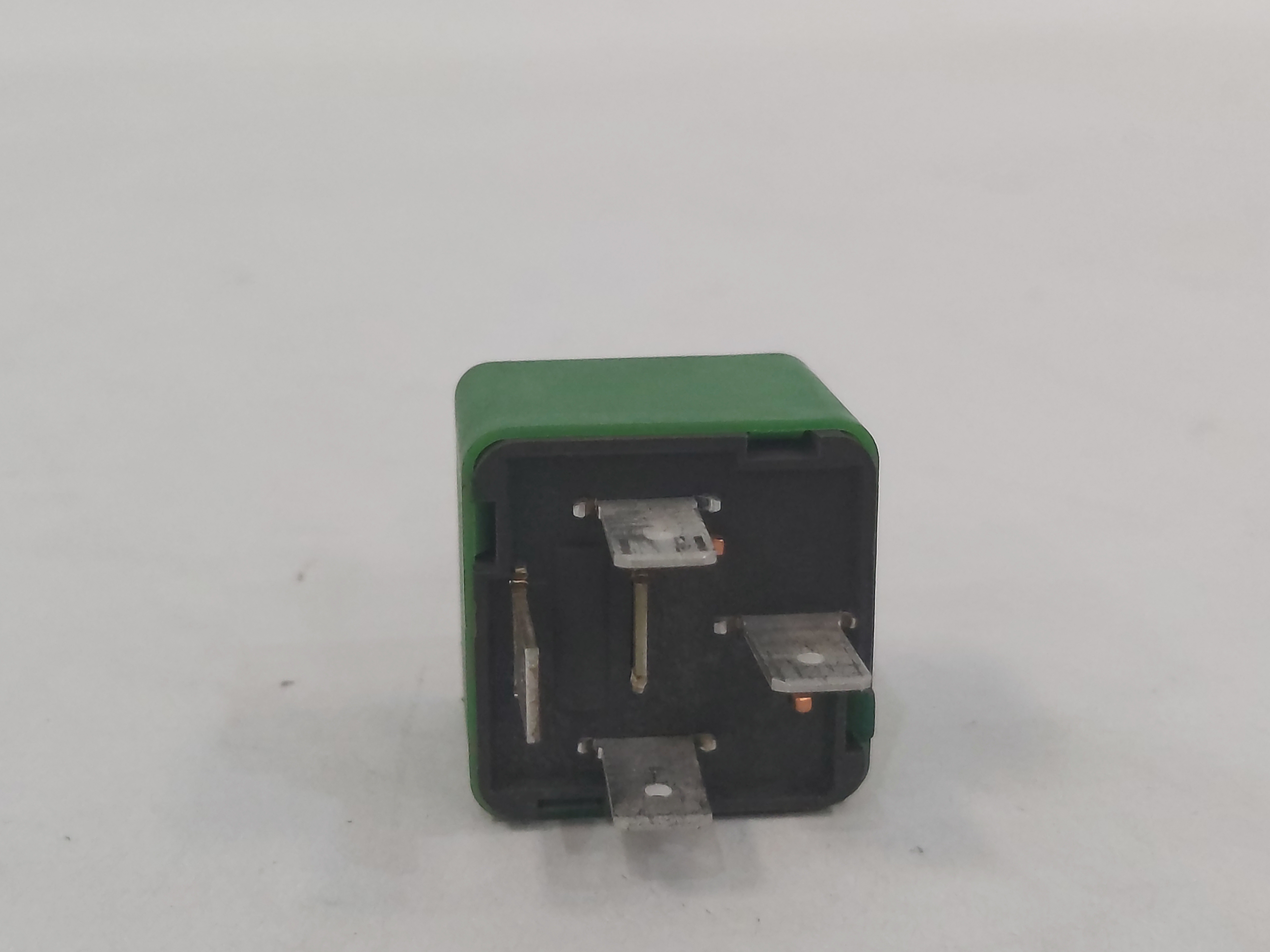 Rele Auxiliar 12v 30a 0344712 12 6
