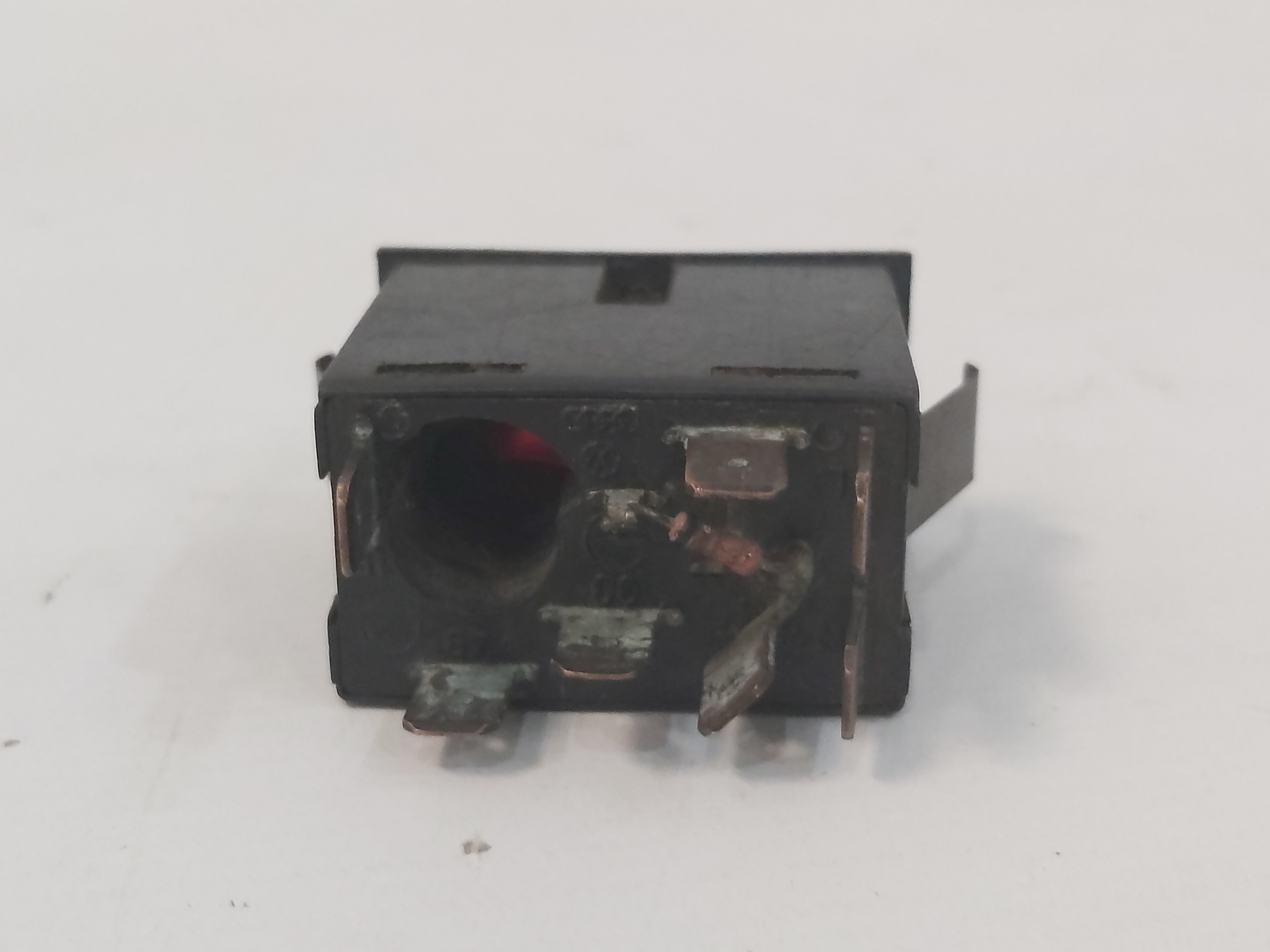 Botão Pisca Alerta Volkswagen Gol Quadrado Parati 84 A 94 Preto 7