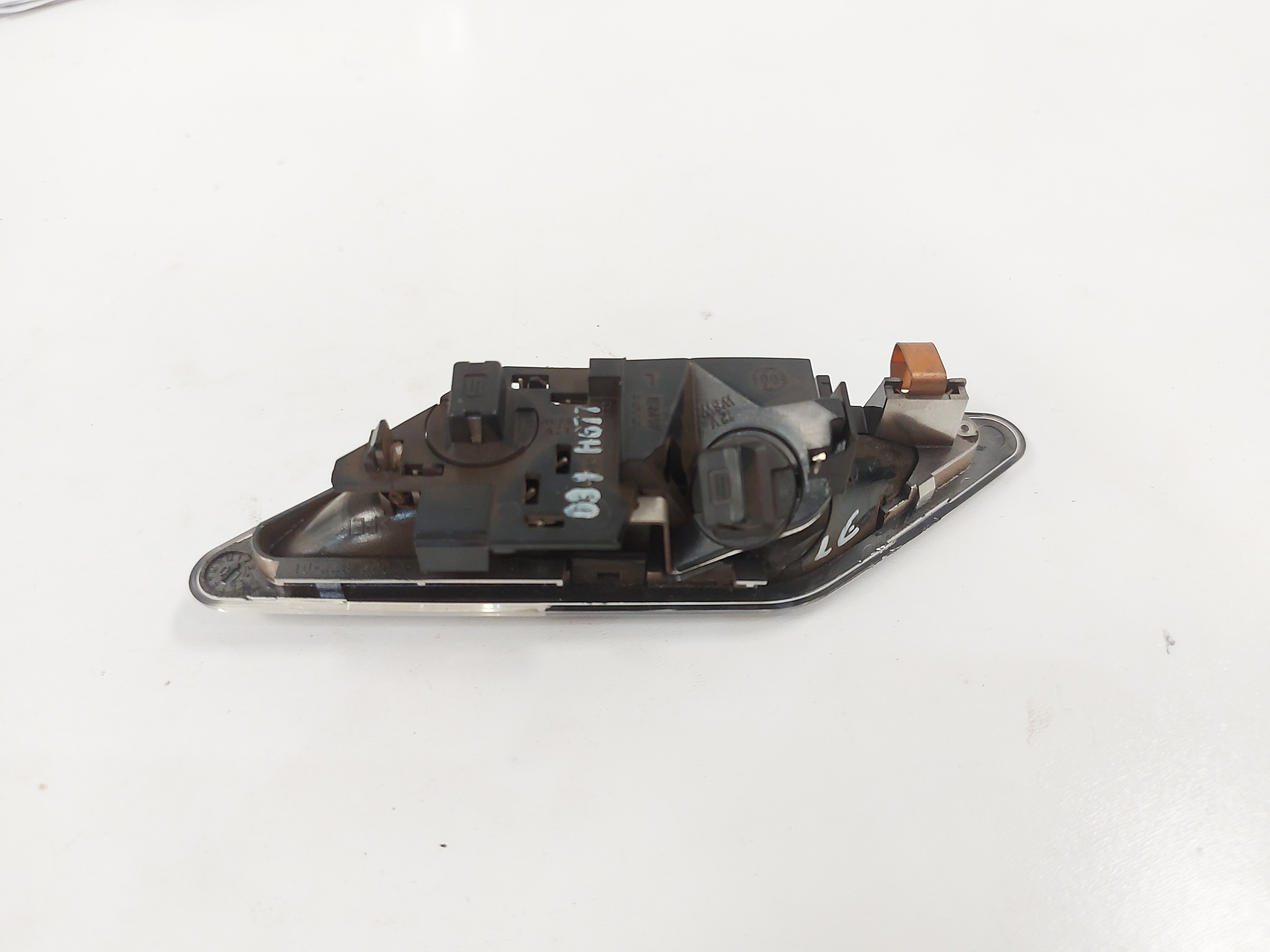 Luz Cortesia Coluna Esquerdo Bmw E46 330 328 325 323 320 4