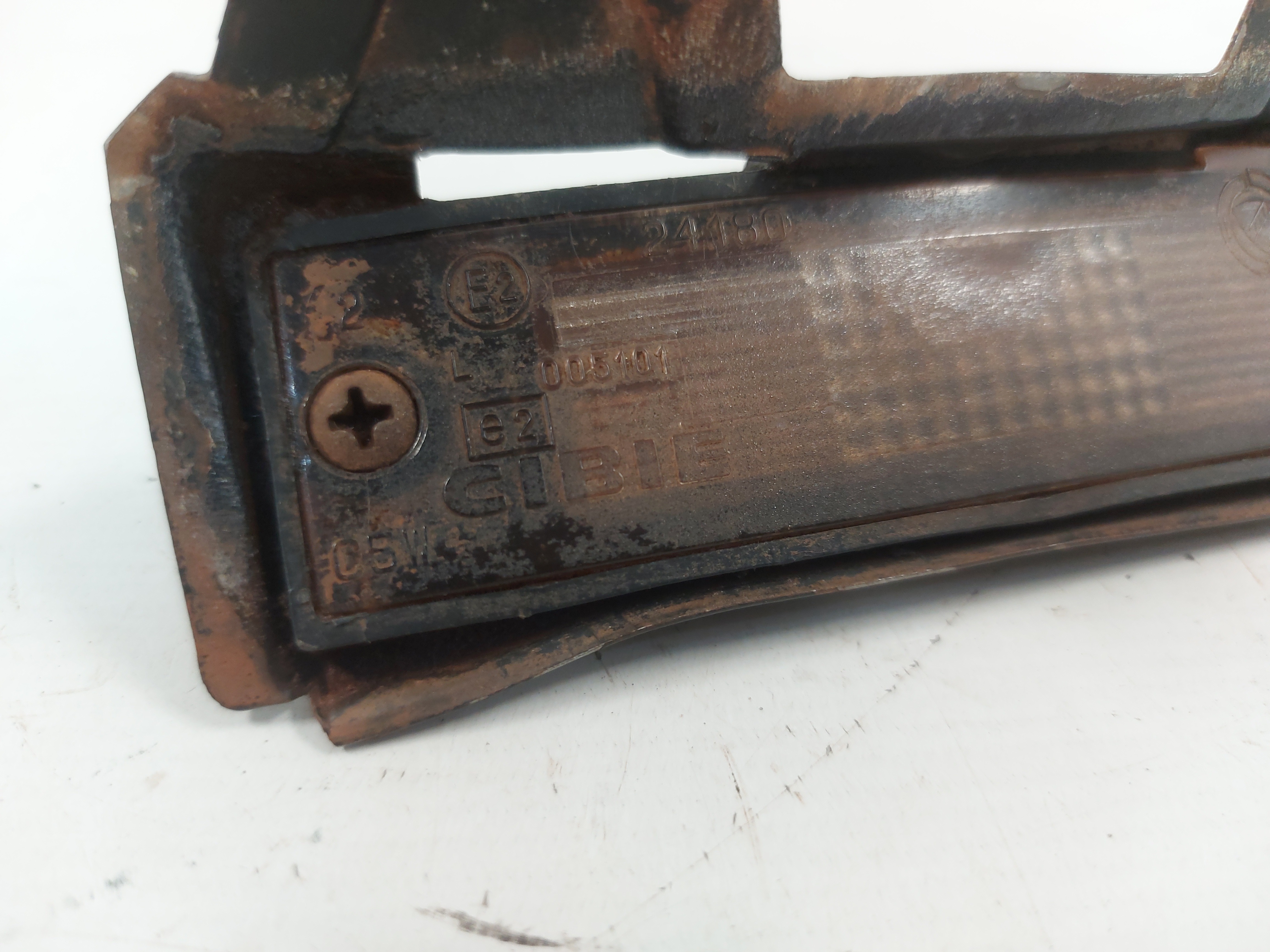 Luz De Placa Fiat Palio Original Cibie 96 97 98 99 2000 3