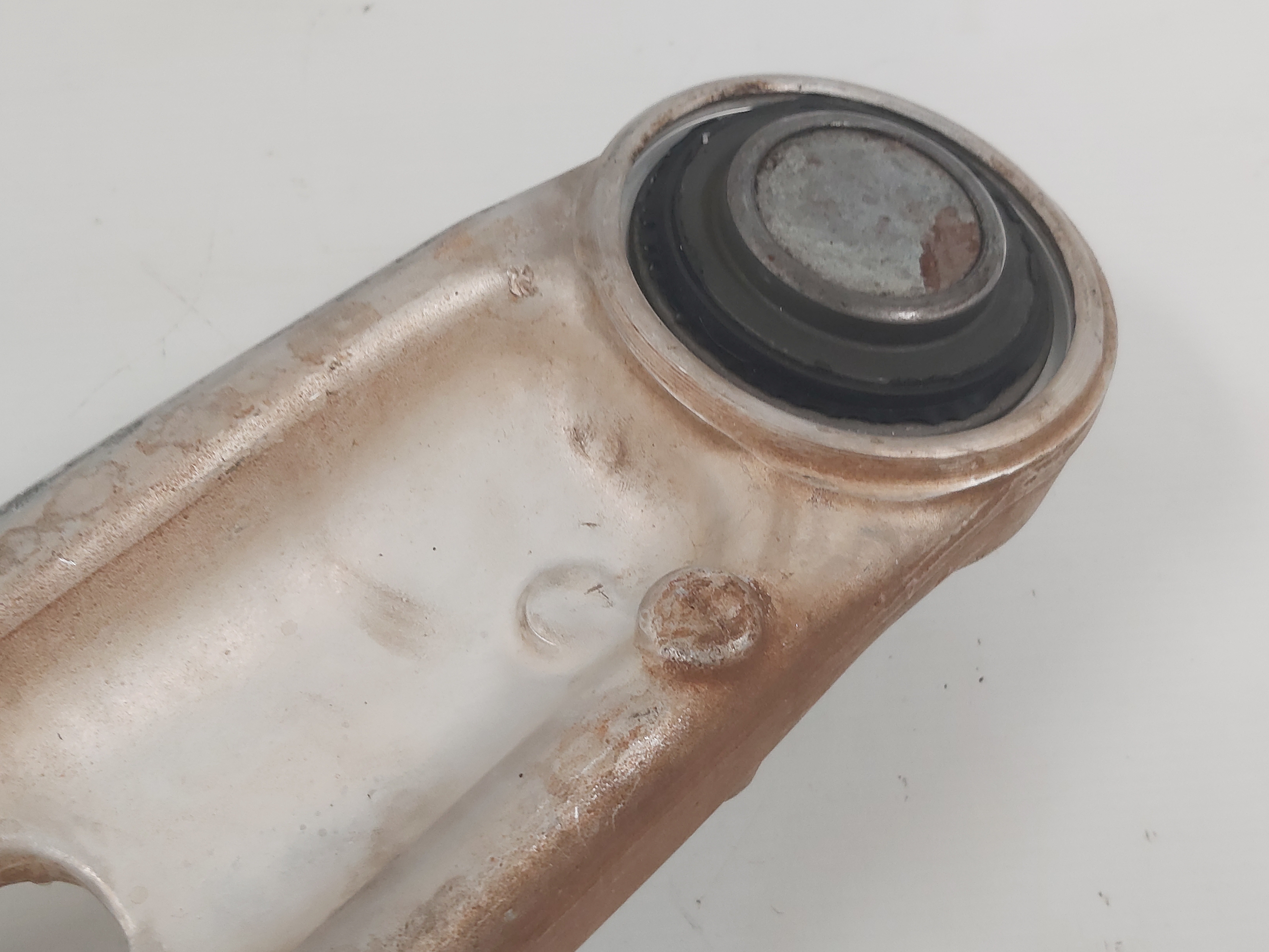 Bandeja Suspensão Dianteira Direita Bmw E46 330i 328i 99a05