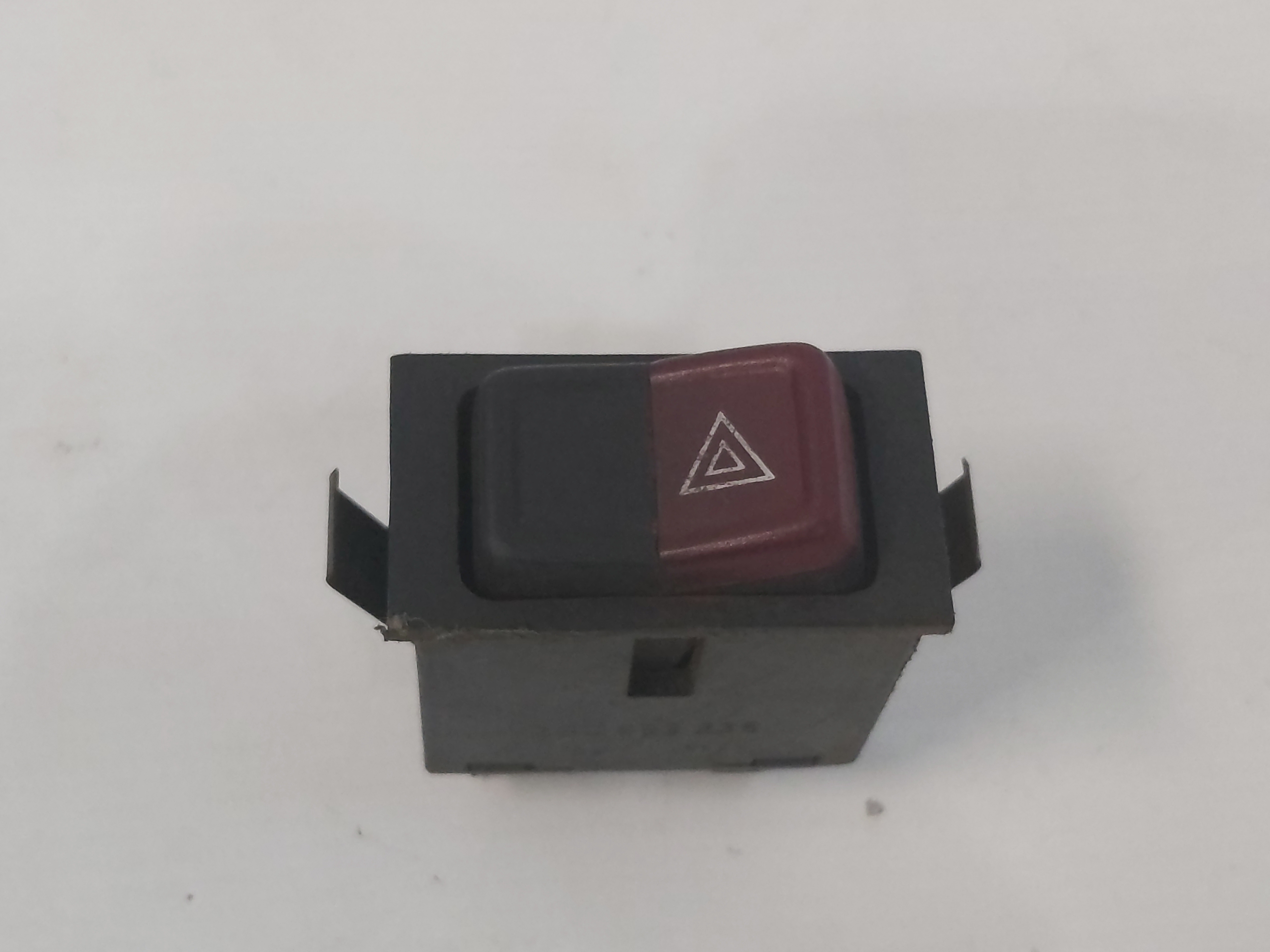 Botão Pisca Alerta Volkswagen Gol Quadrado Parati 84 A 94 Preto 1