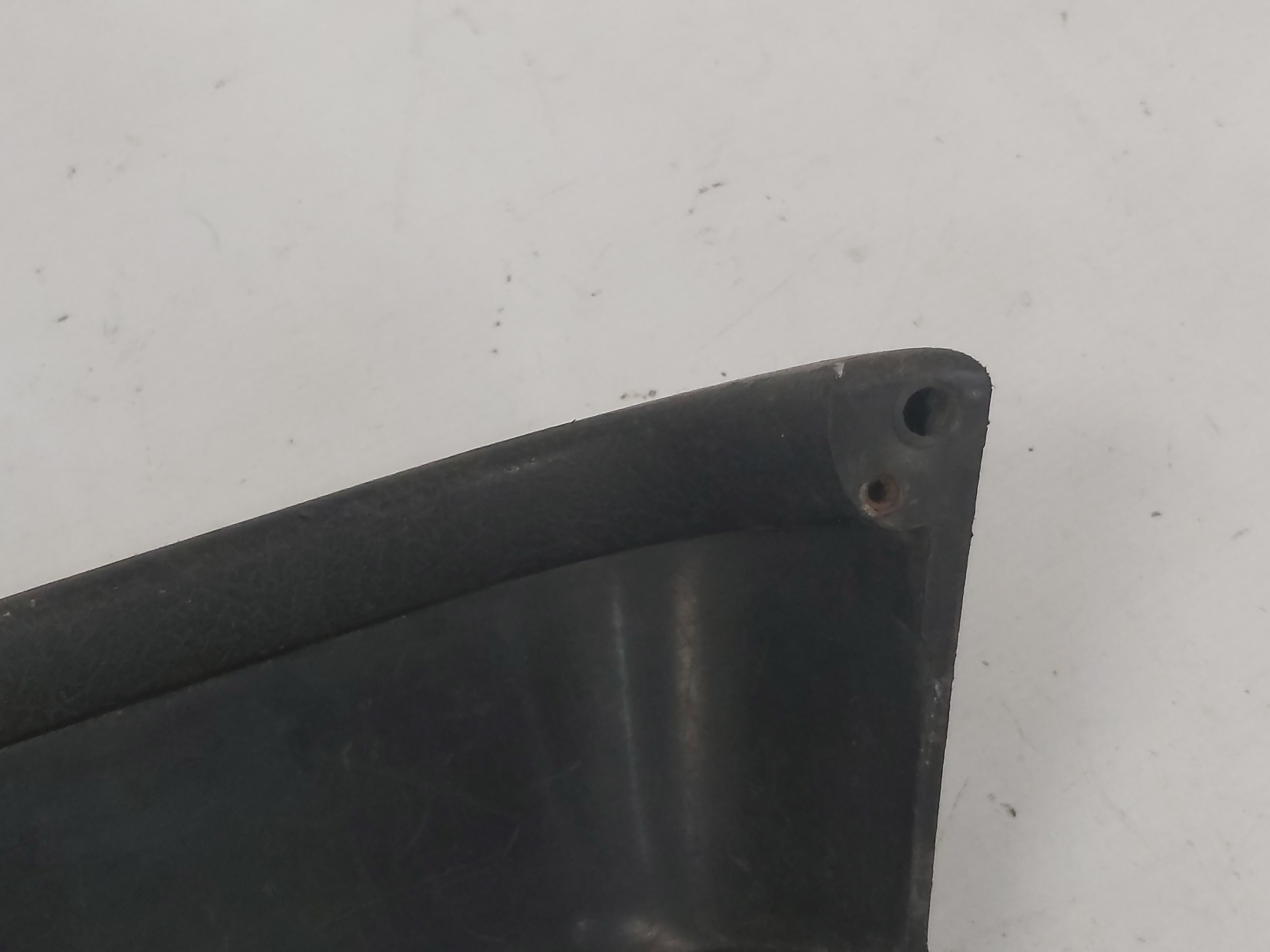 Porta Objetos Traseiro Direito Vectra 97 98 99 2000 A 2005 Preto 7
