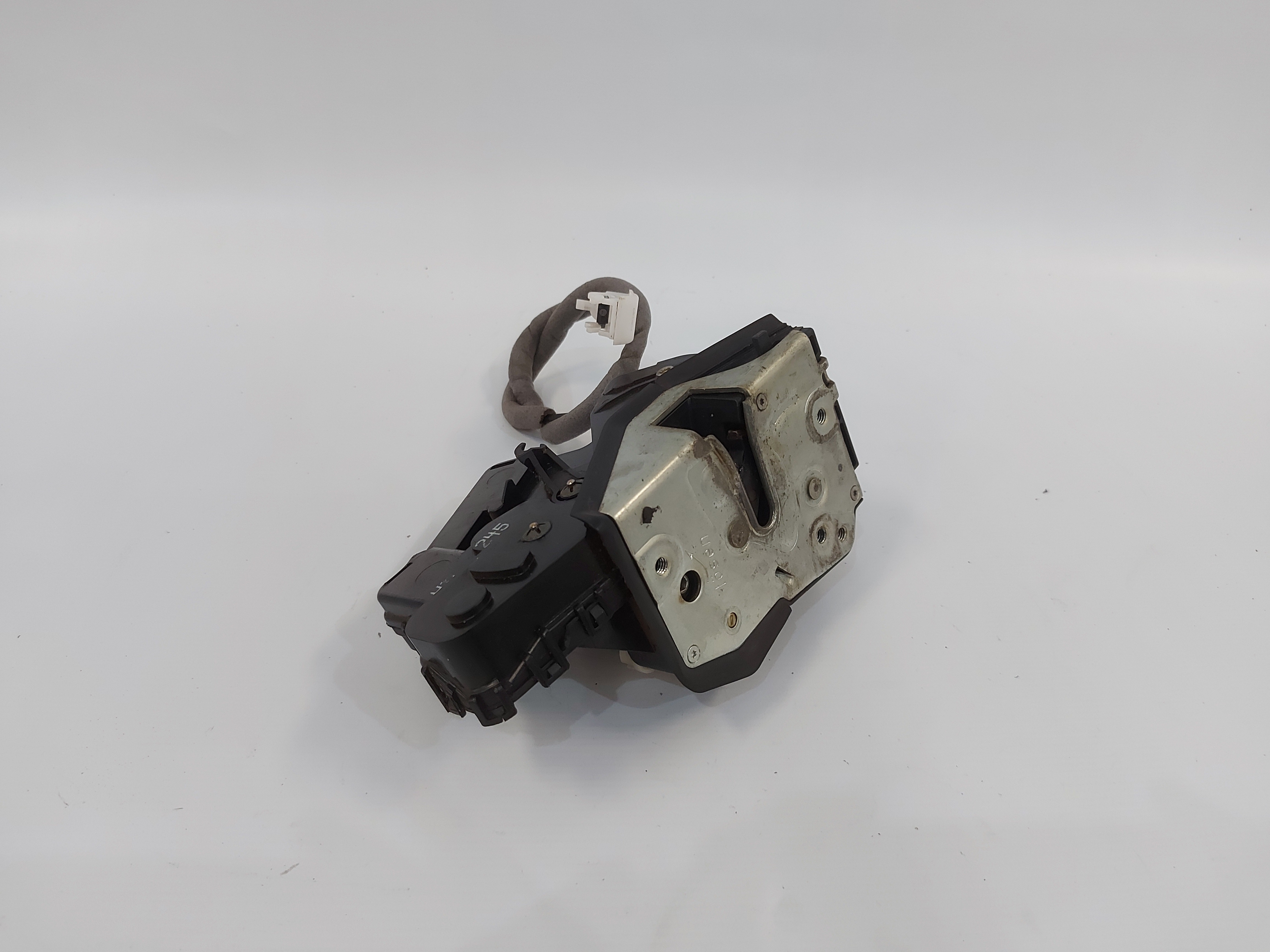 Fechadura Elétrica Porta Traseira Esquerda Bmw E46 330 320 2