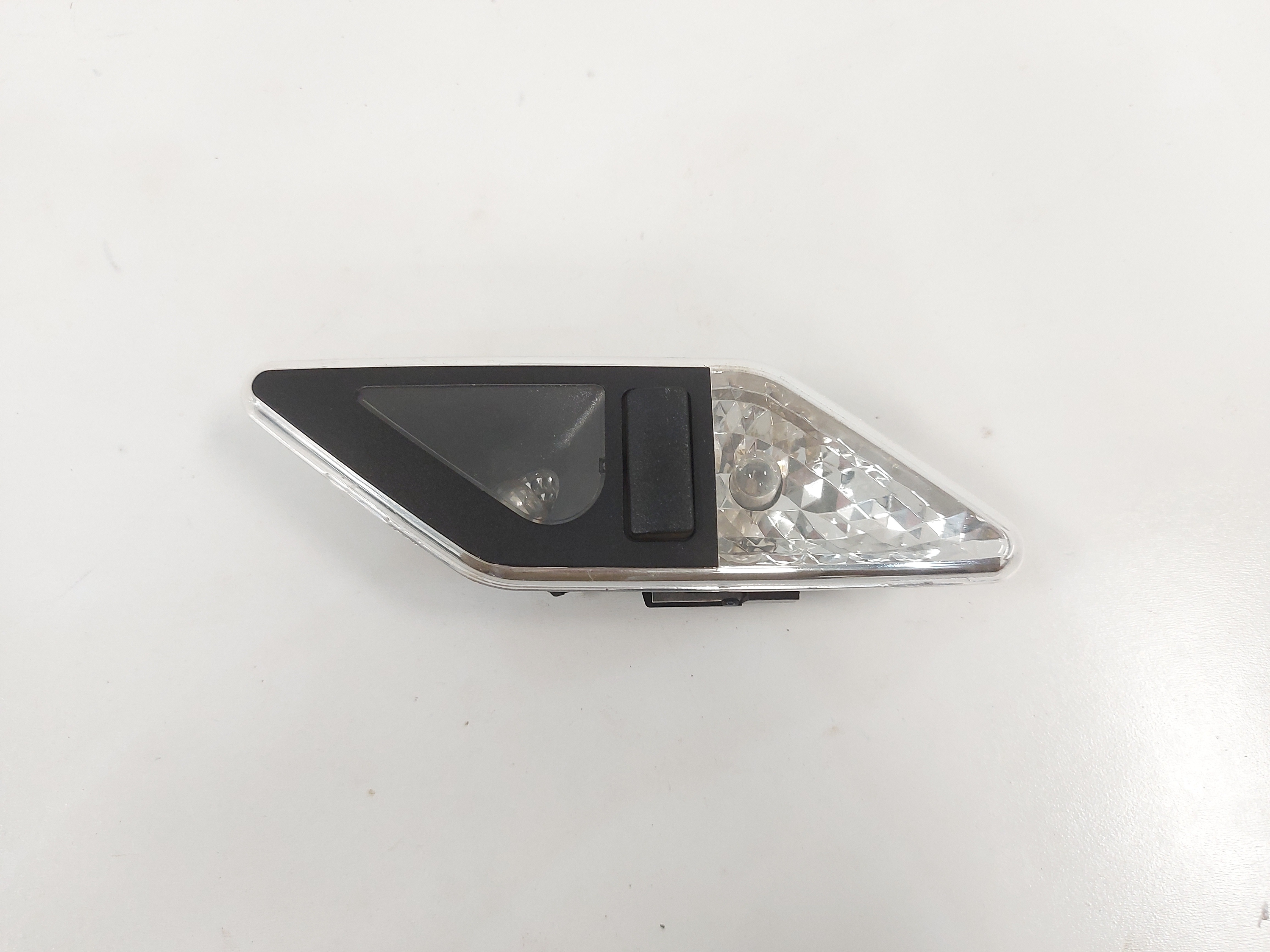 Luz Cortesia Coluna Esquerdo Bmw E46 330 328 325 323 320 2