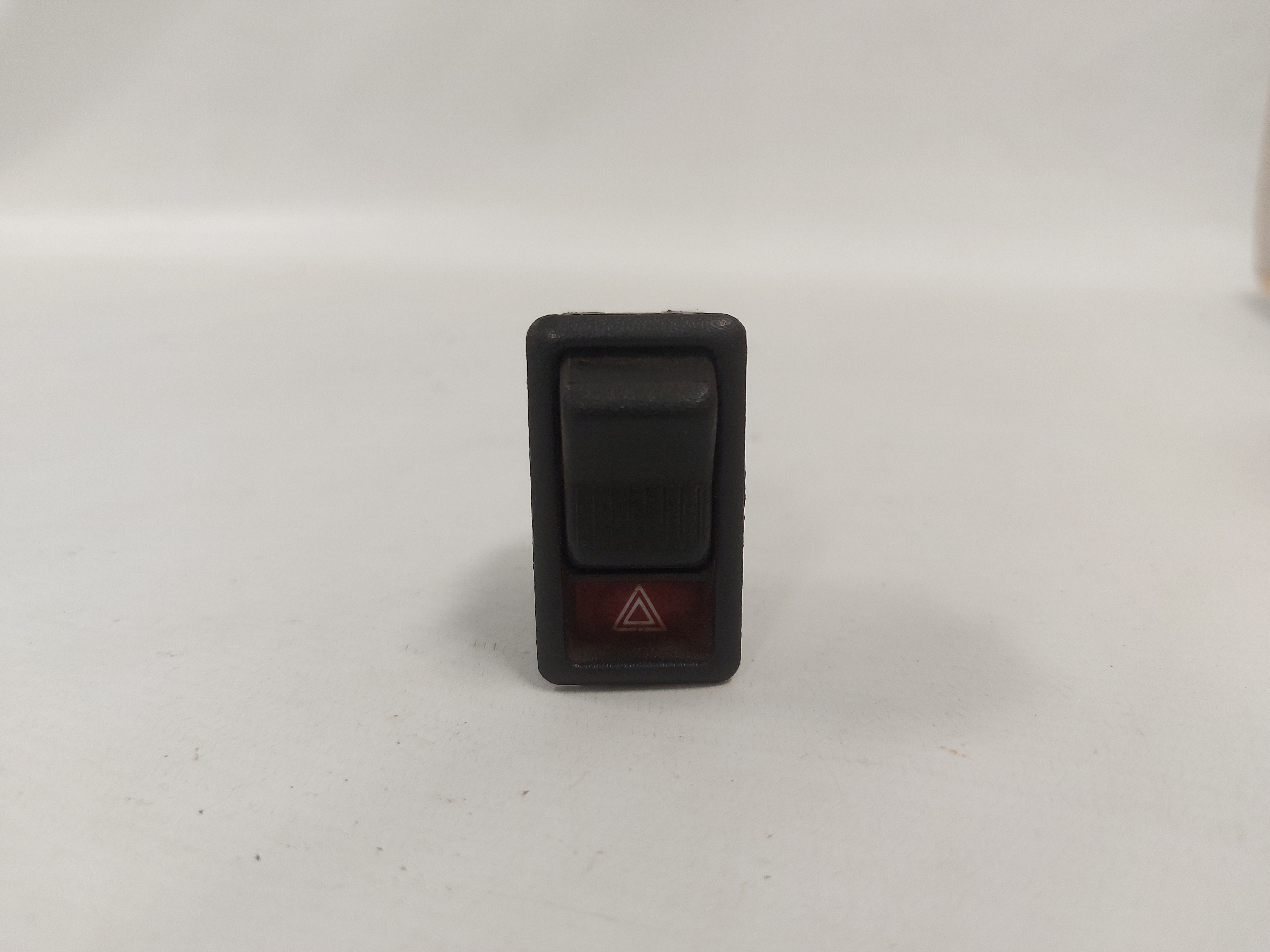 Botão De Alerta Ford Versailles 1992 1993 1994 1995 1996 Preto 2