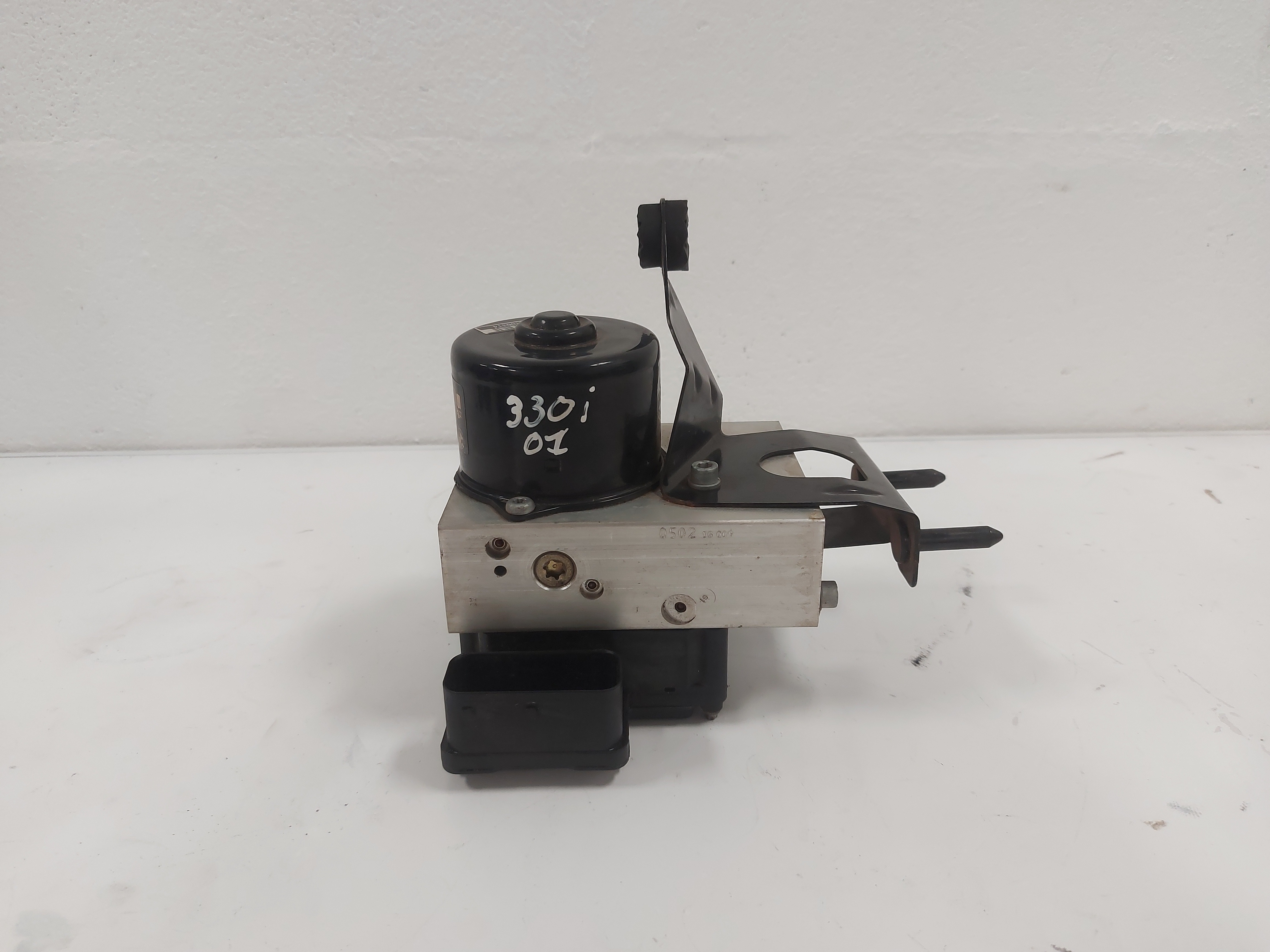 Módulo Abs Original Bmw E46 330 328 325 320 320 34516751767 7