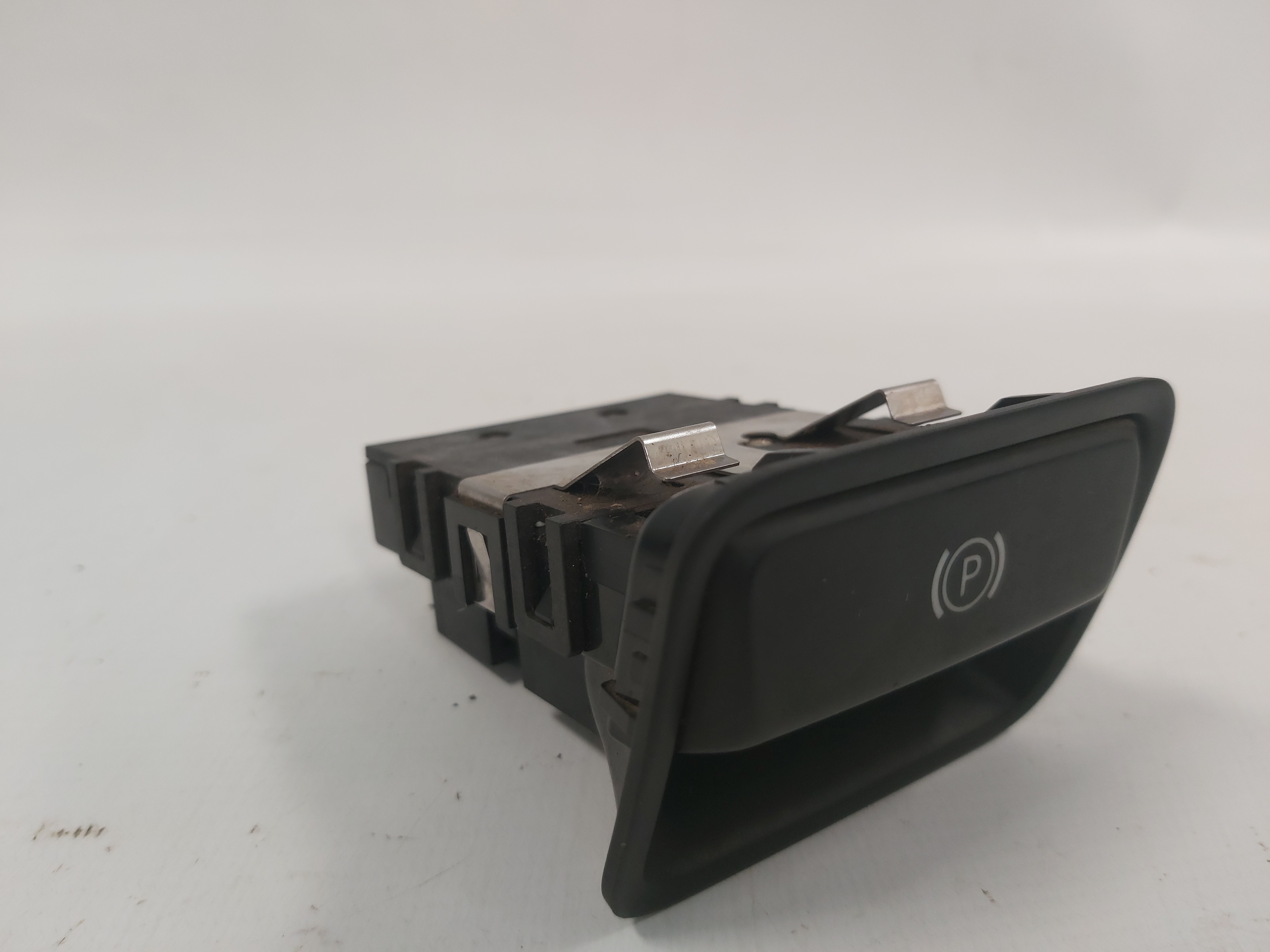 Botão Freio De Mão Mercedes Cla200 2014 2015 2016 A 2018 3