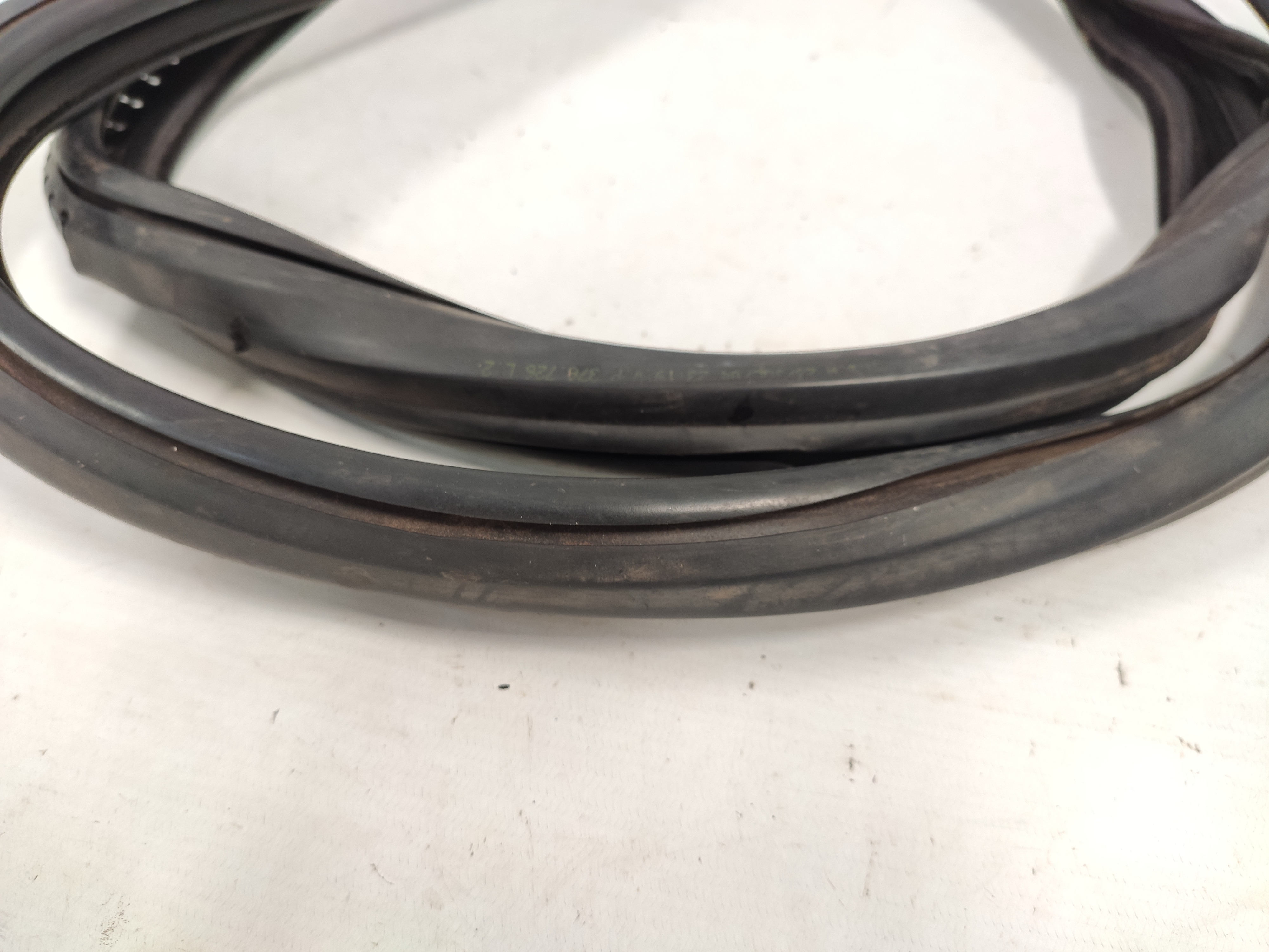 Borracha Vedação Porta Dianteira Direita Vectra 1997 A 2005 3