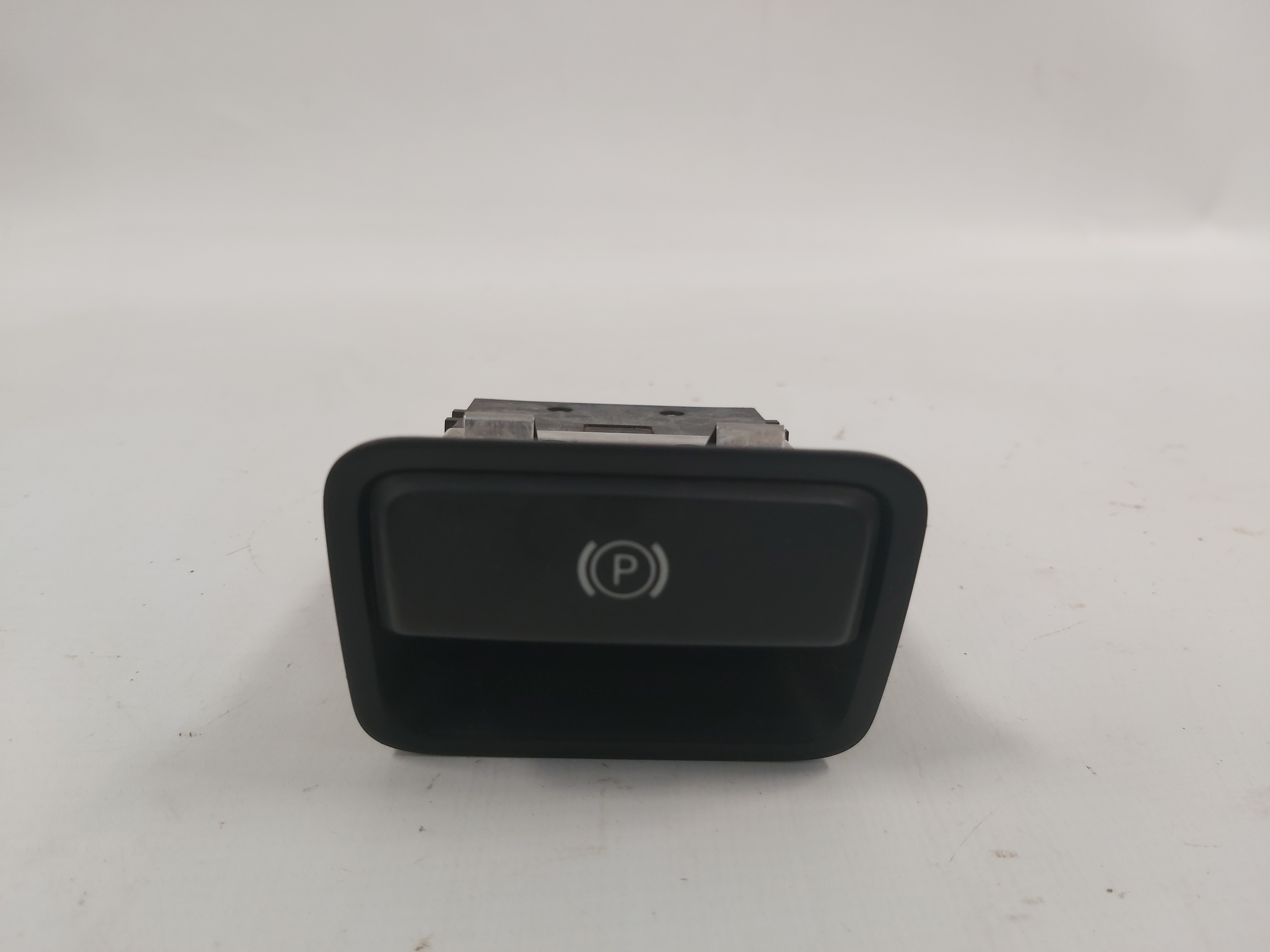 Botão Freio De Mão Mercedes Cla200 2014 2015 2016 A 2018 1
