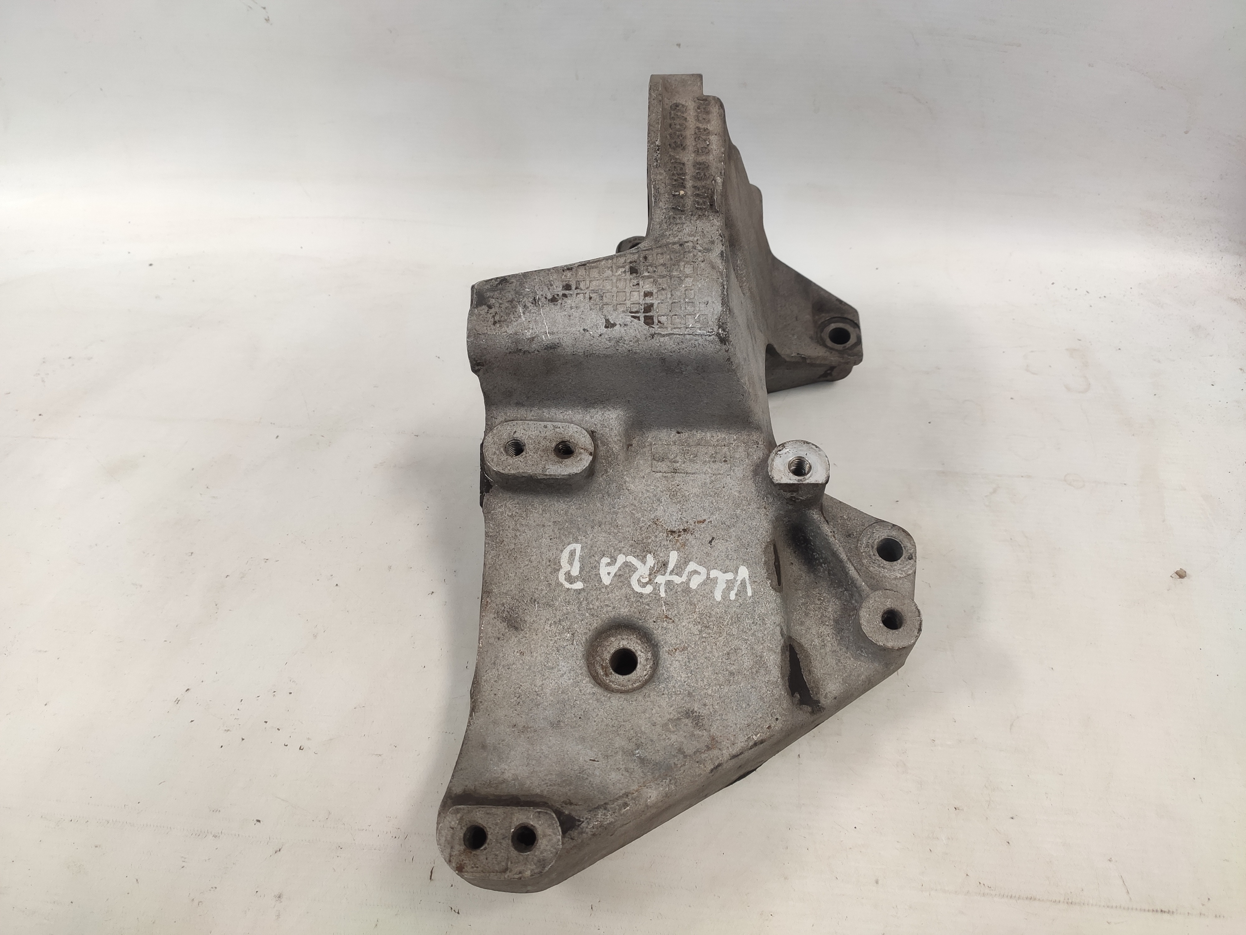Suporte Bomba Hidráulica Compressor Vectra 97 2000 2004 2005 2