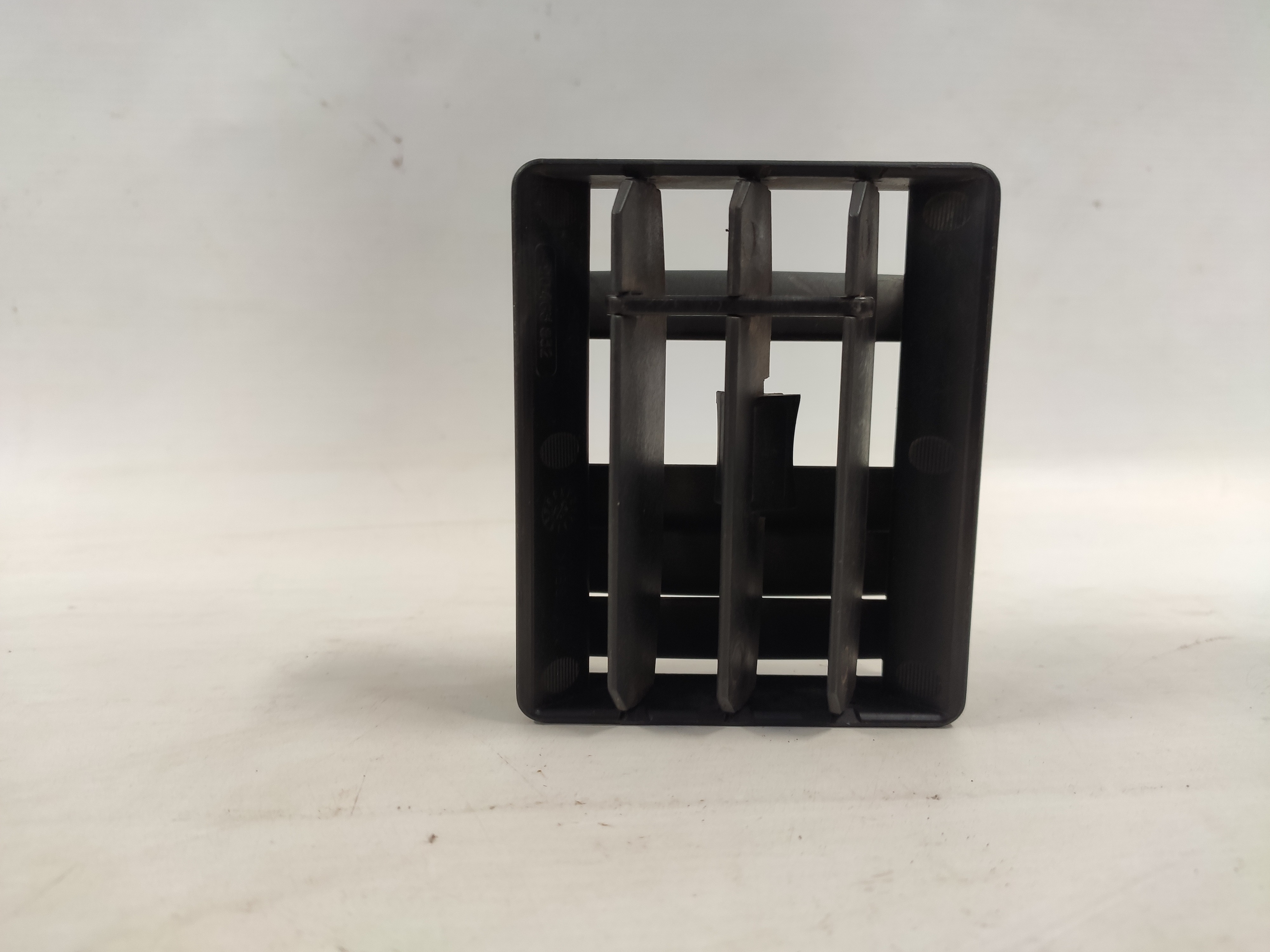 Tela Difusor Ar Central Gm Chevrolet Vectra 97 A 05 10
