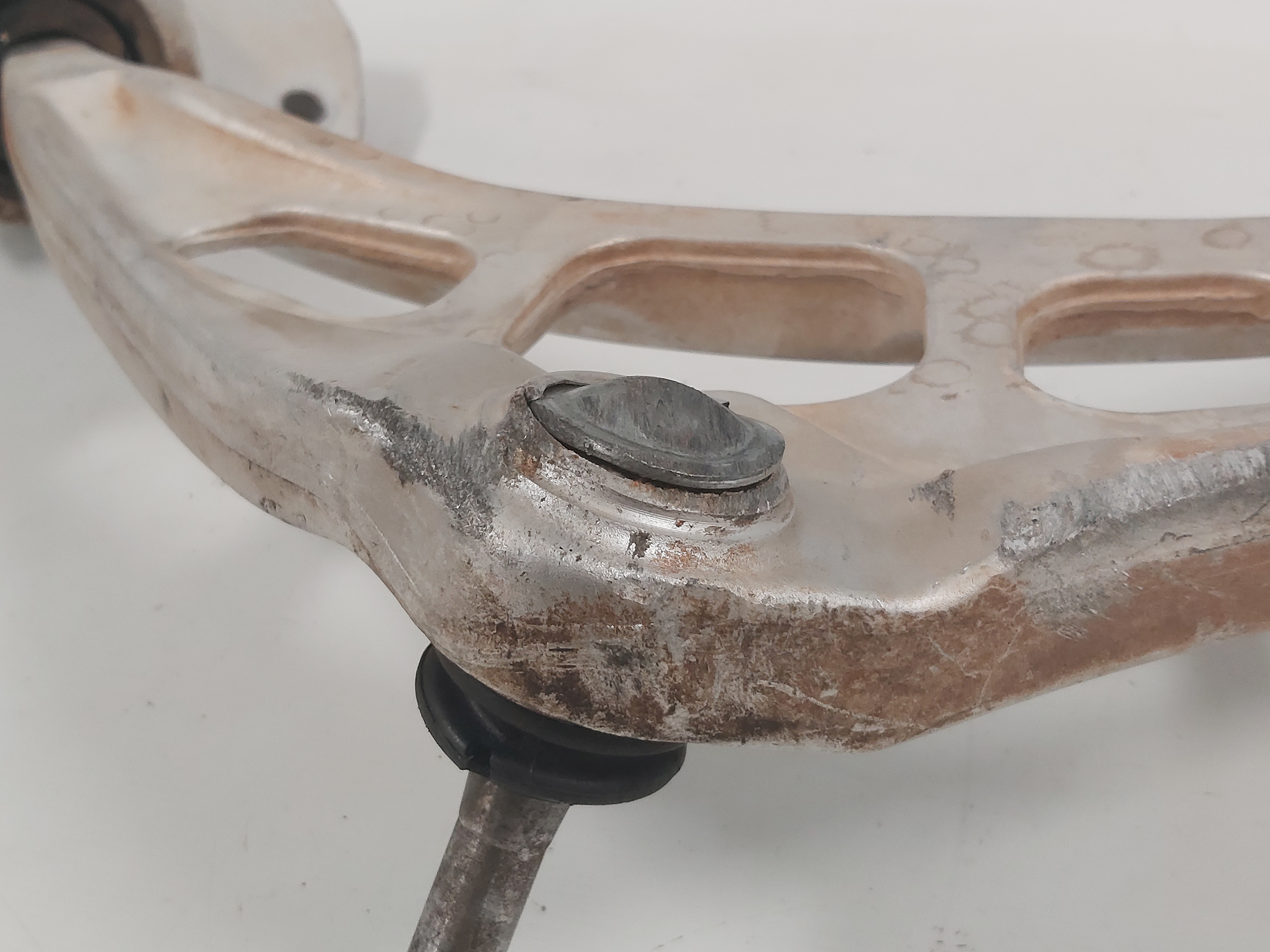 Bandeja Suspensão Dianteira Direita Bmw E46 330i 328i 99a05 9