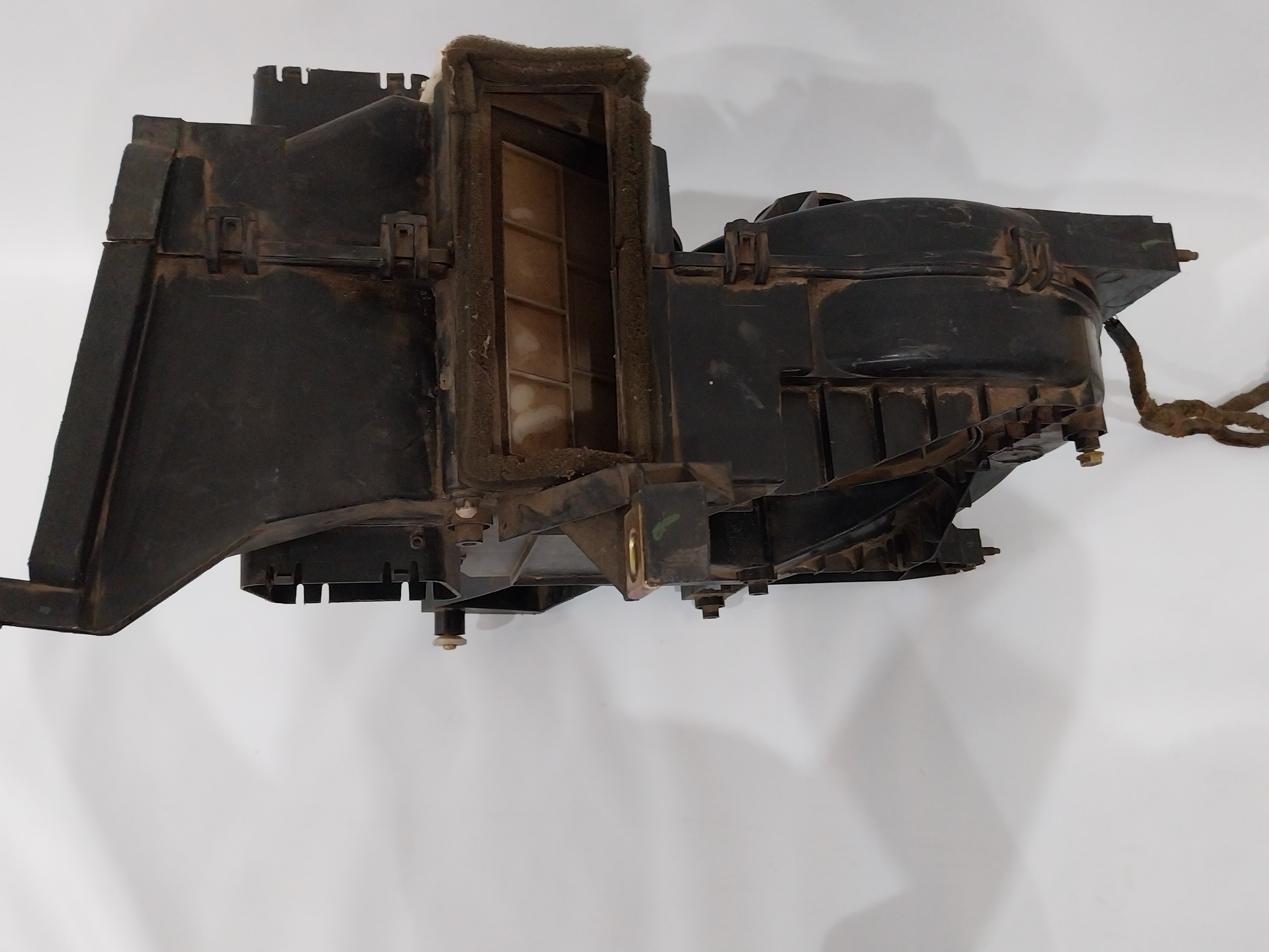 Caixa Ventilação Fluxo Ar Gol Saveiro Parati 1999 A 2005 4