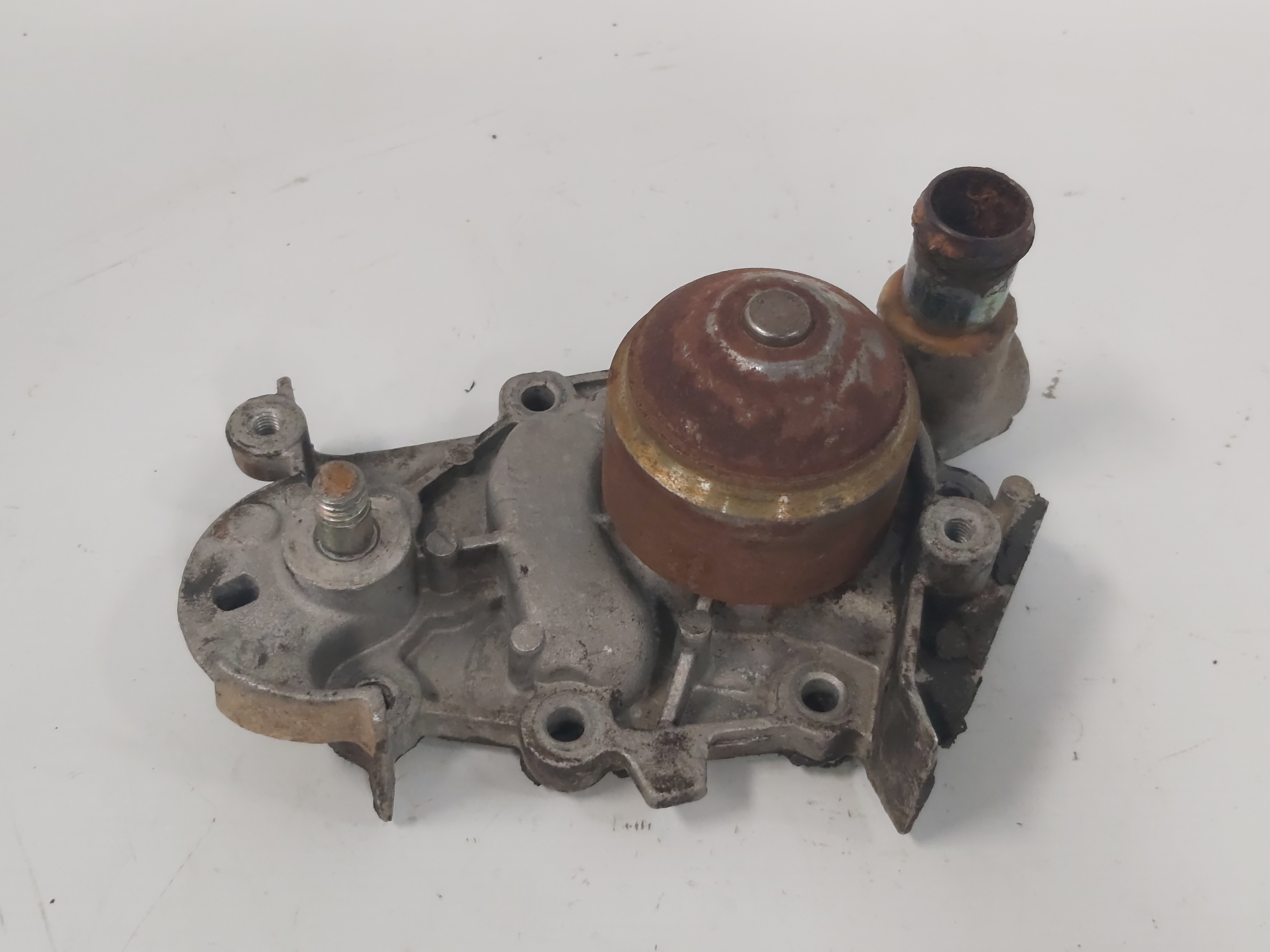 Bomba De Água Renault Clio Sandero Twingo 1.0 8v 6