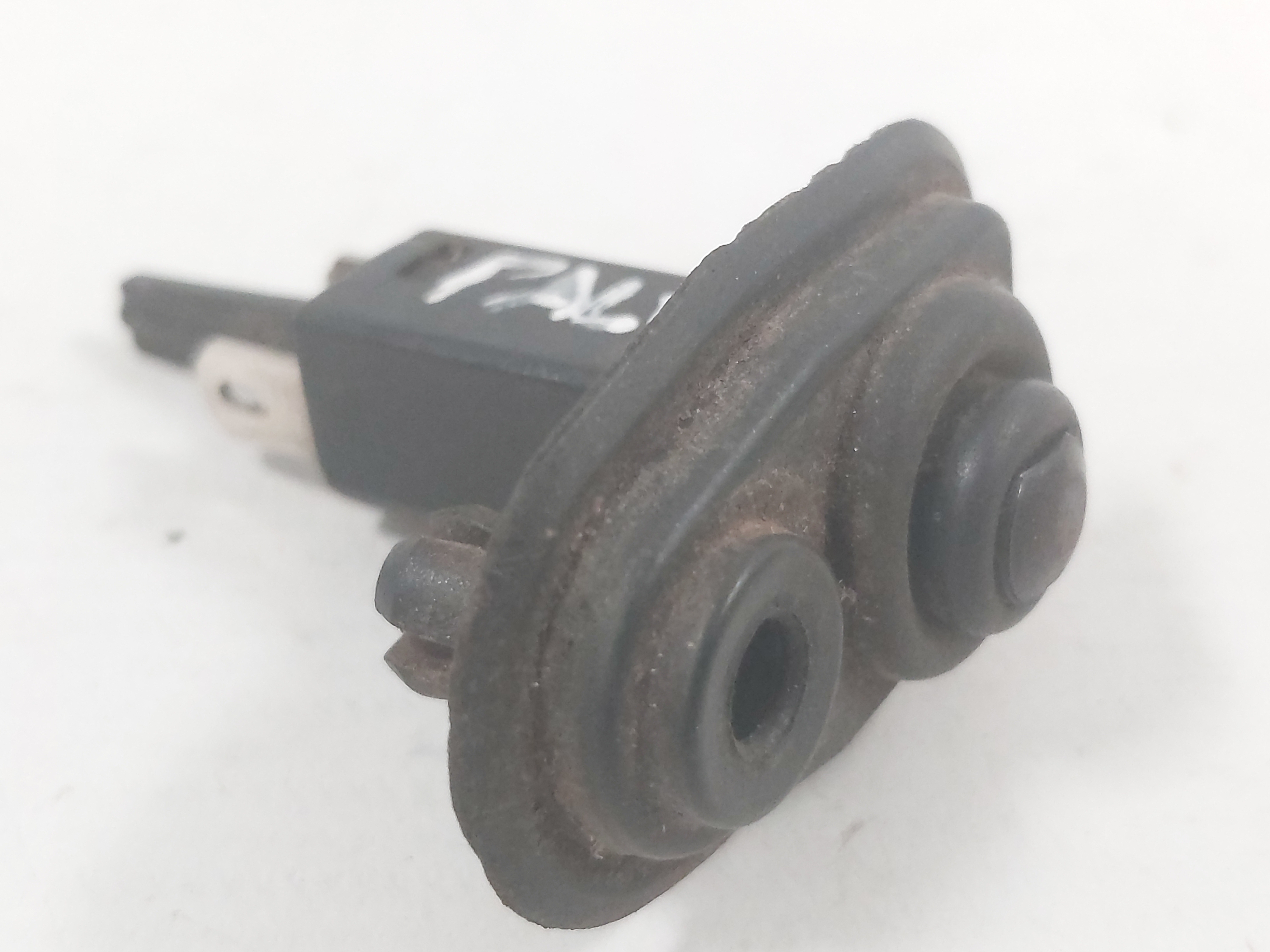 Botão Sensor Abertura Porta Dianteira Esquerda Palio 96 A 99 1
