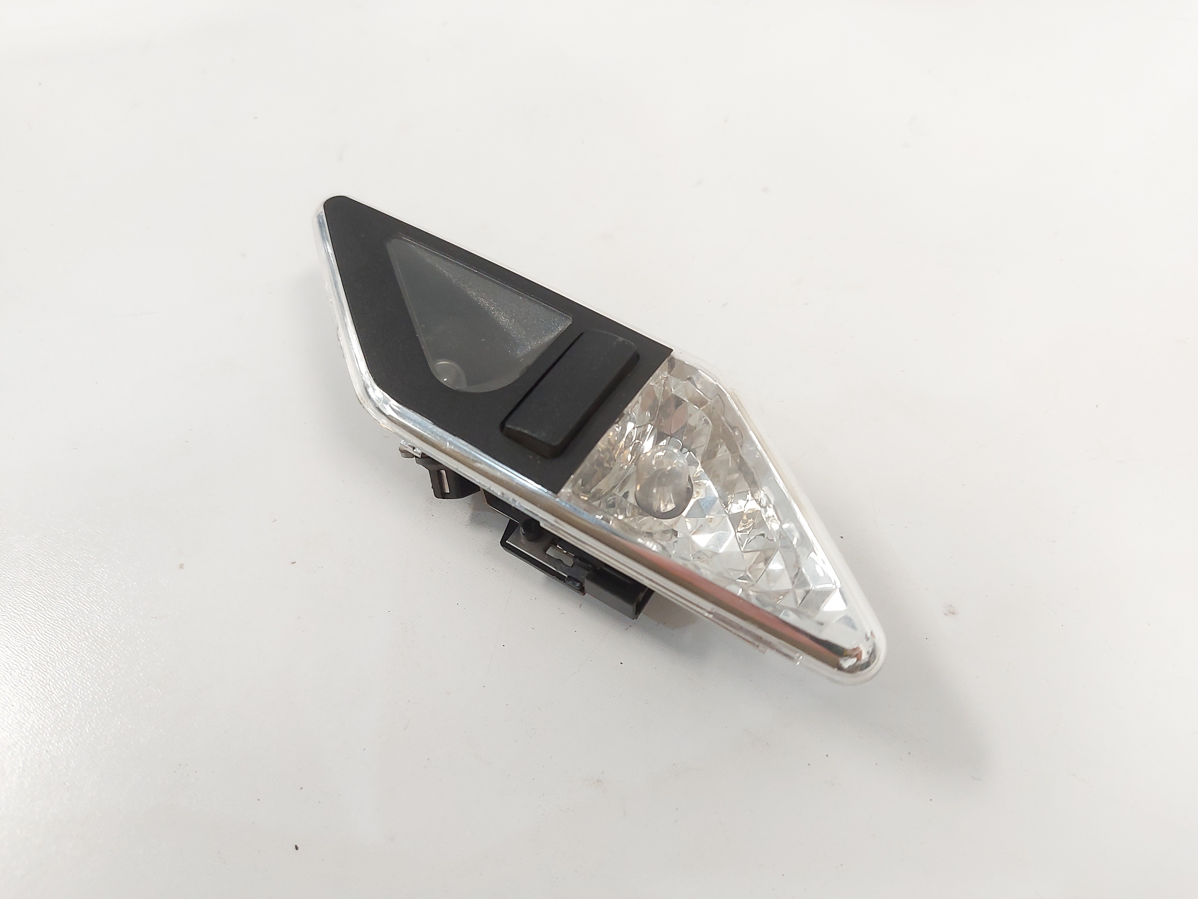 Luz Cortesia Coluna Esquerdo Bmw E46 330 328 325 323 320 6