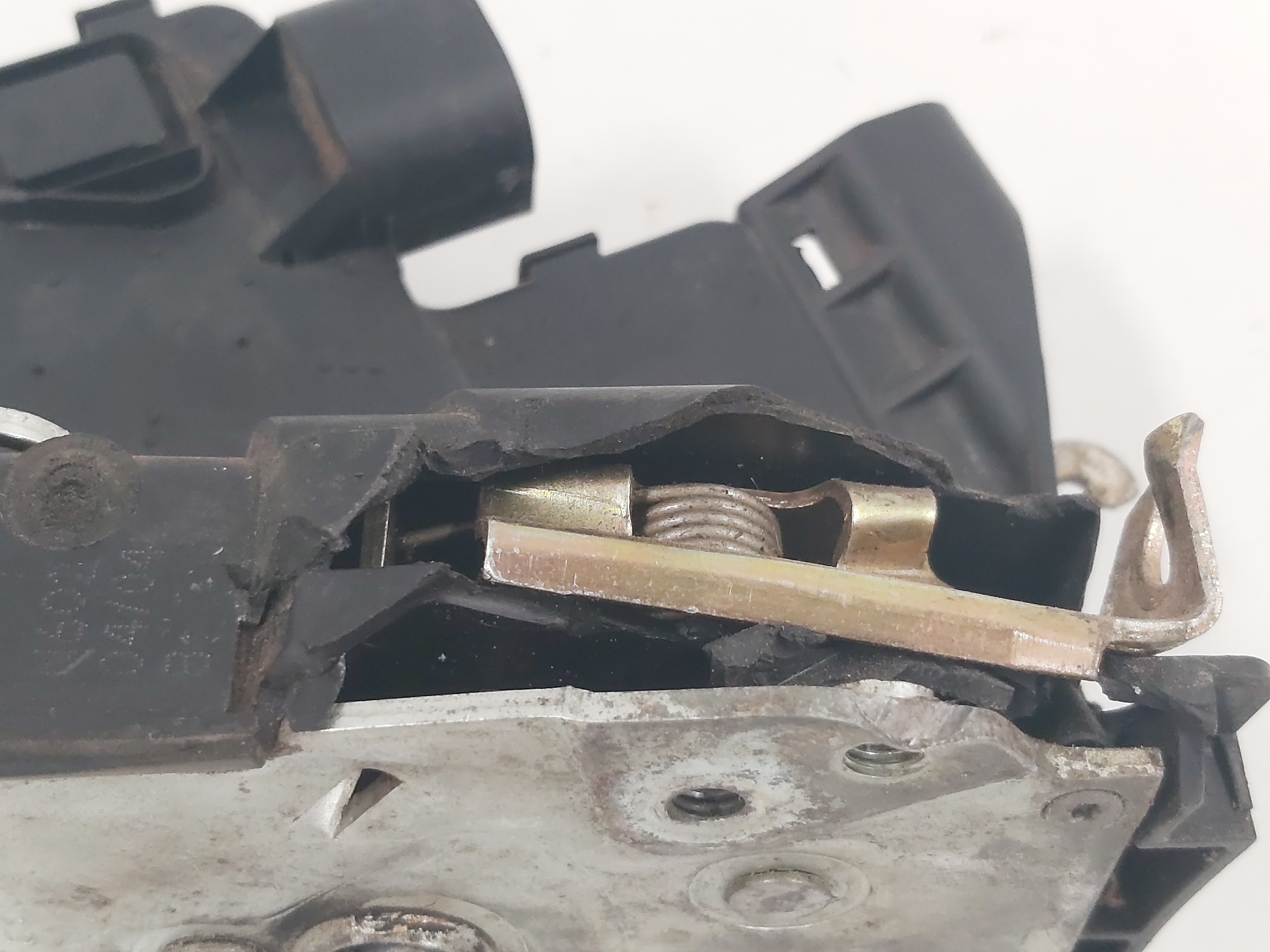 Fechadura Porta Traseira Esquerda Bmw E46 330i 320i 99 A 05 8
