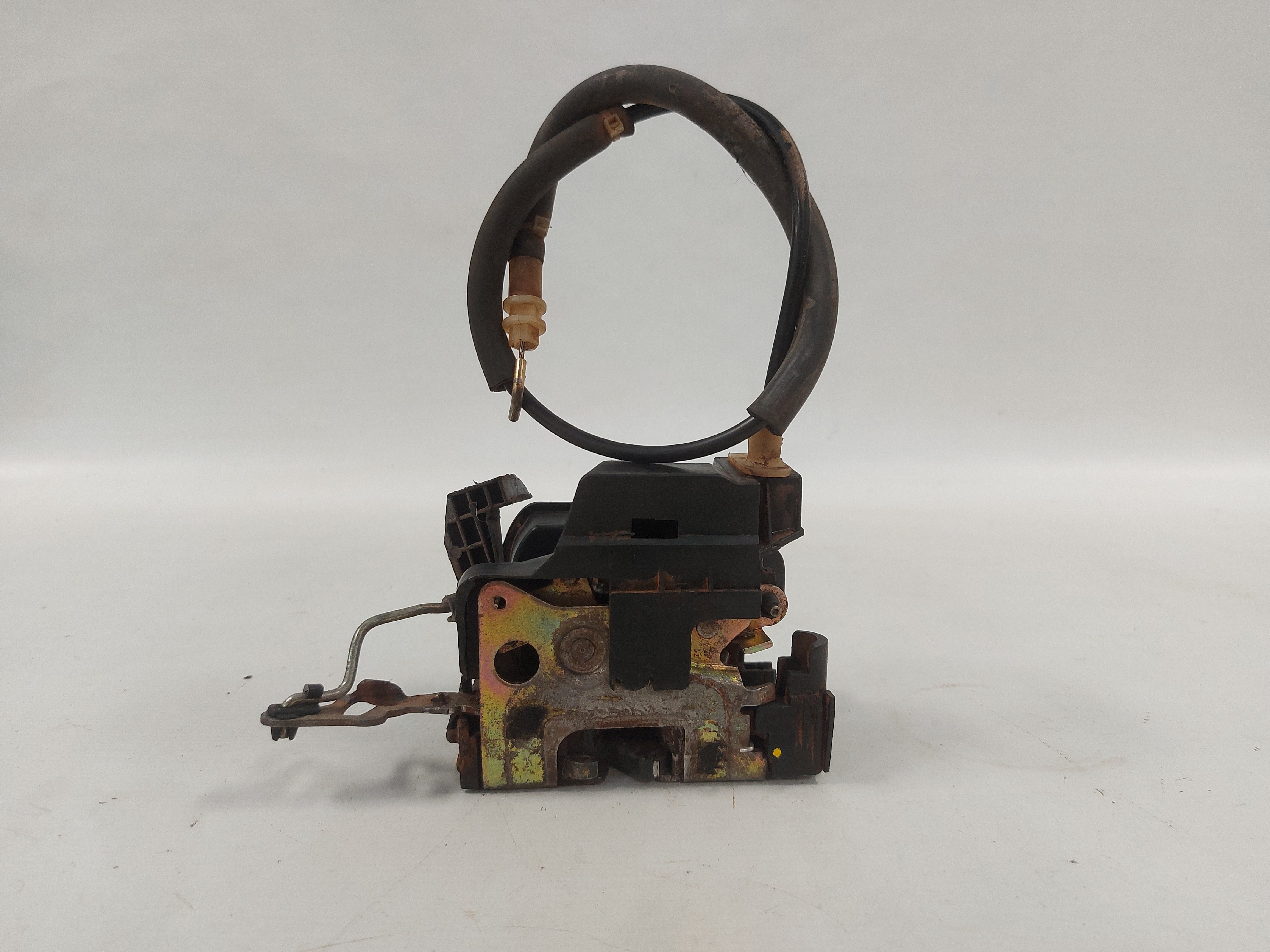 Fechadura Dianteira Esquerda Fiat Palio 96 97 98 99 2000 3