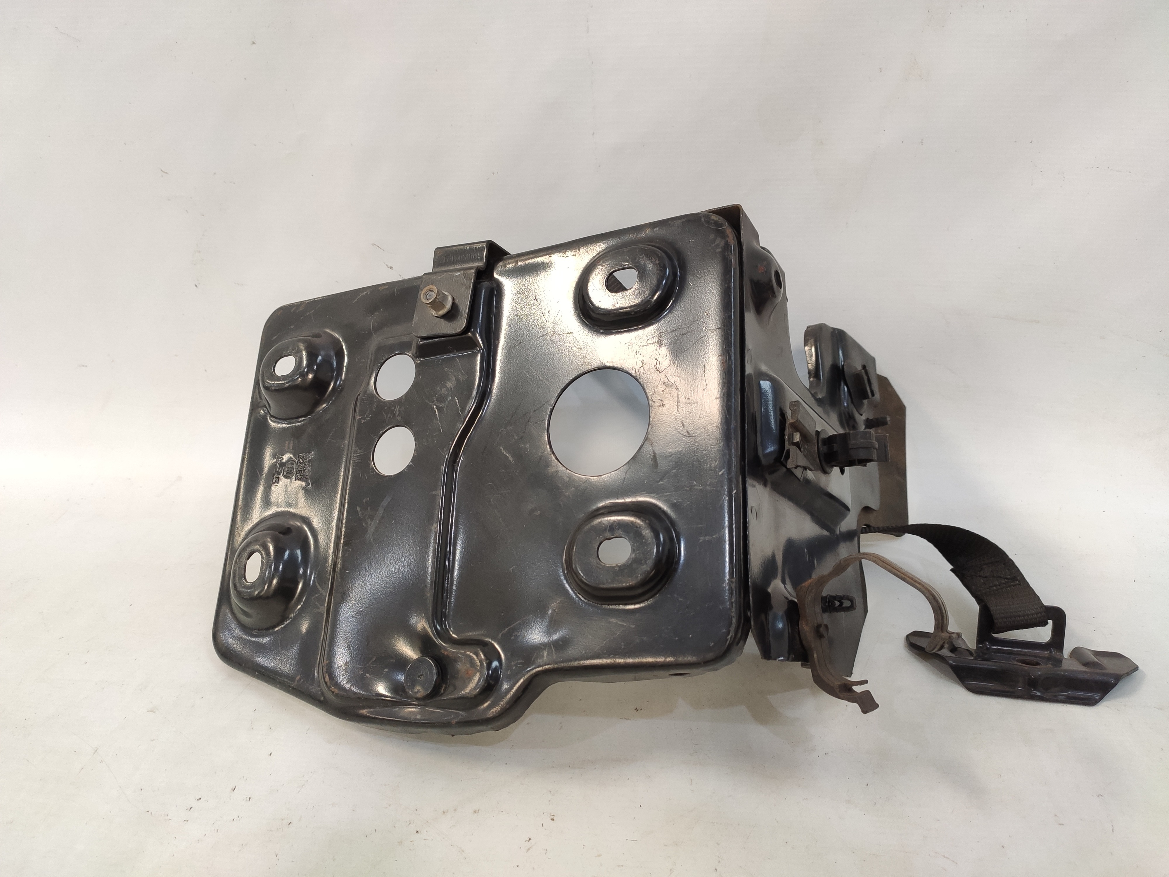 Base Suporte Caixa Bateria Original Fiat Palio 2015 7