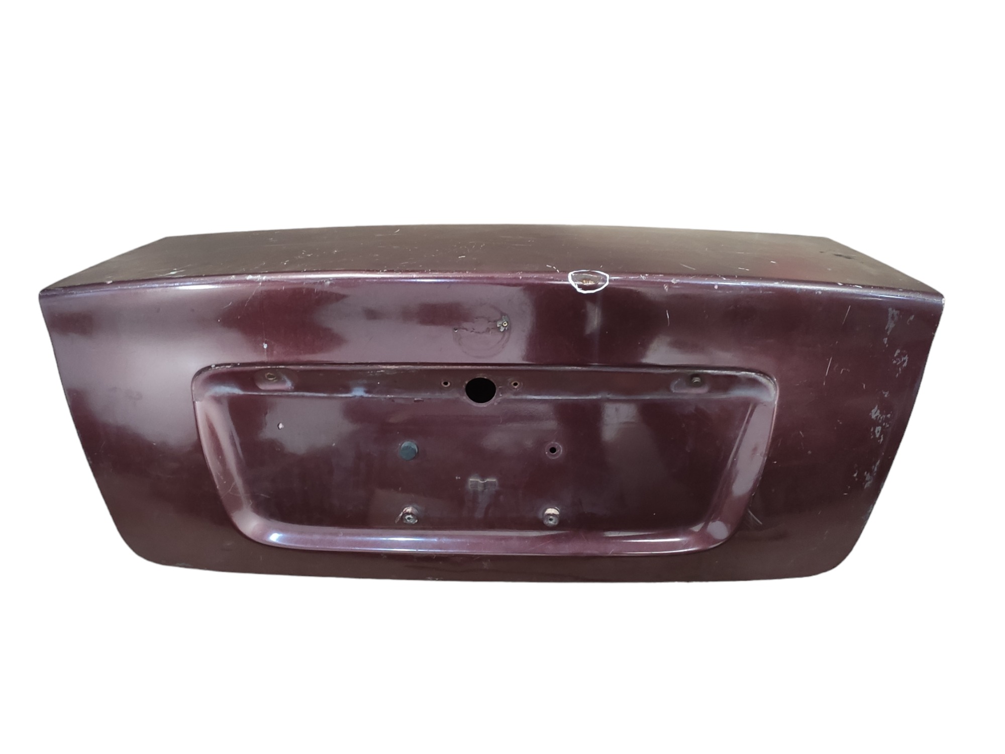 Tampa Traseira Porta Malas Gm Vectra 97 98 99 Detalhe – Vermelho