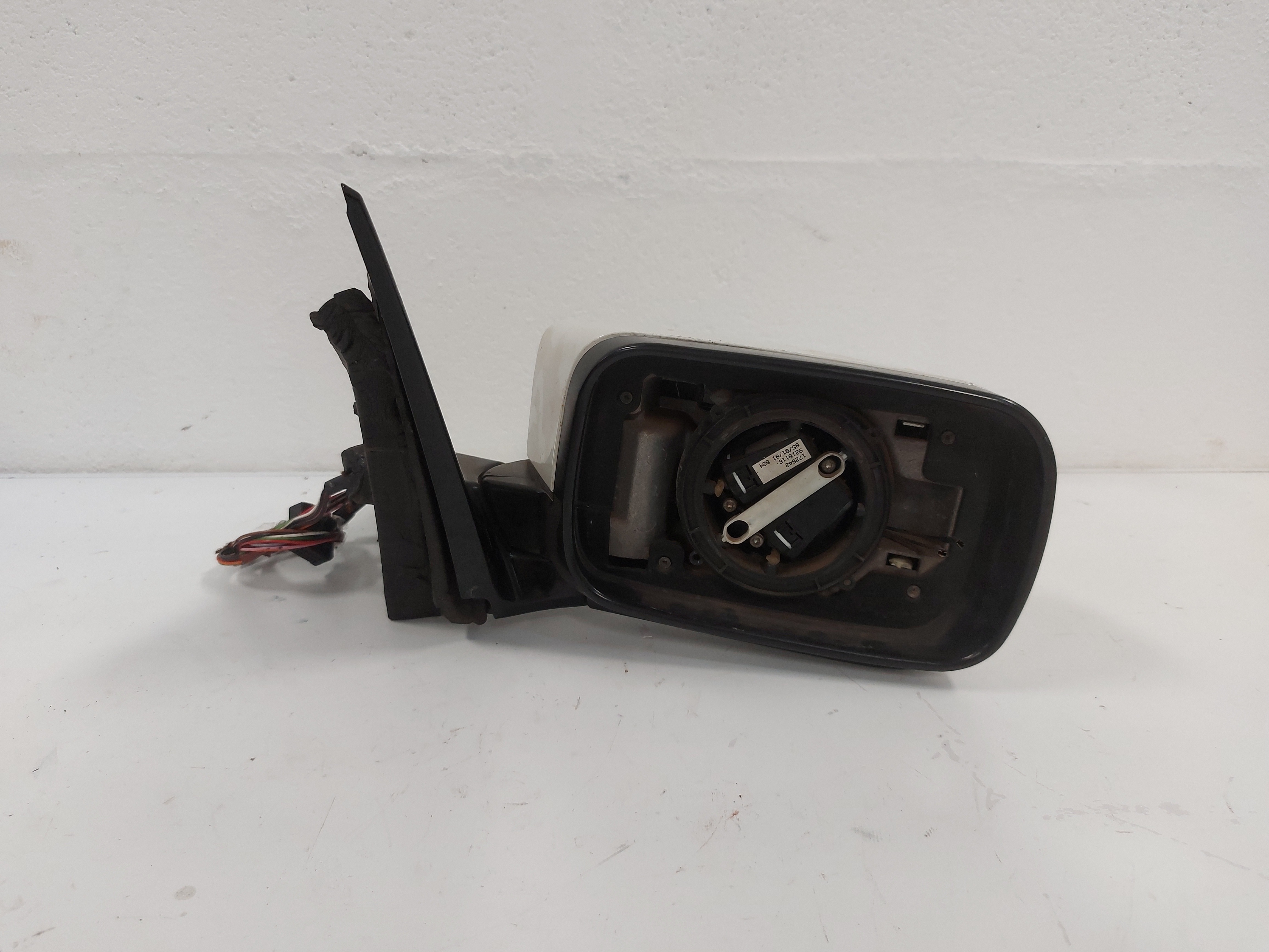 Retrovisor Direito S/ Espelho Bmw E46 330 328 325 323 1