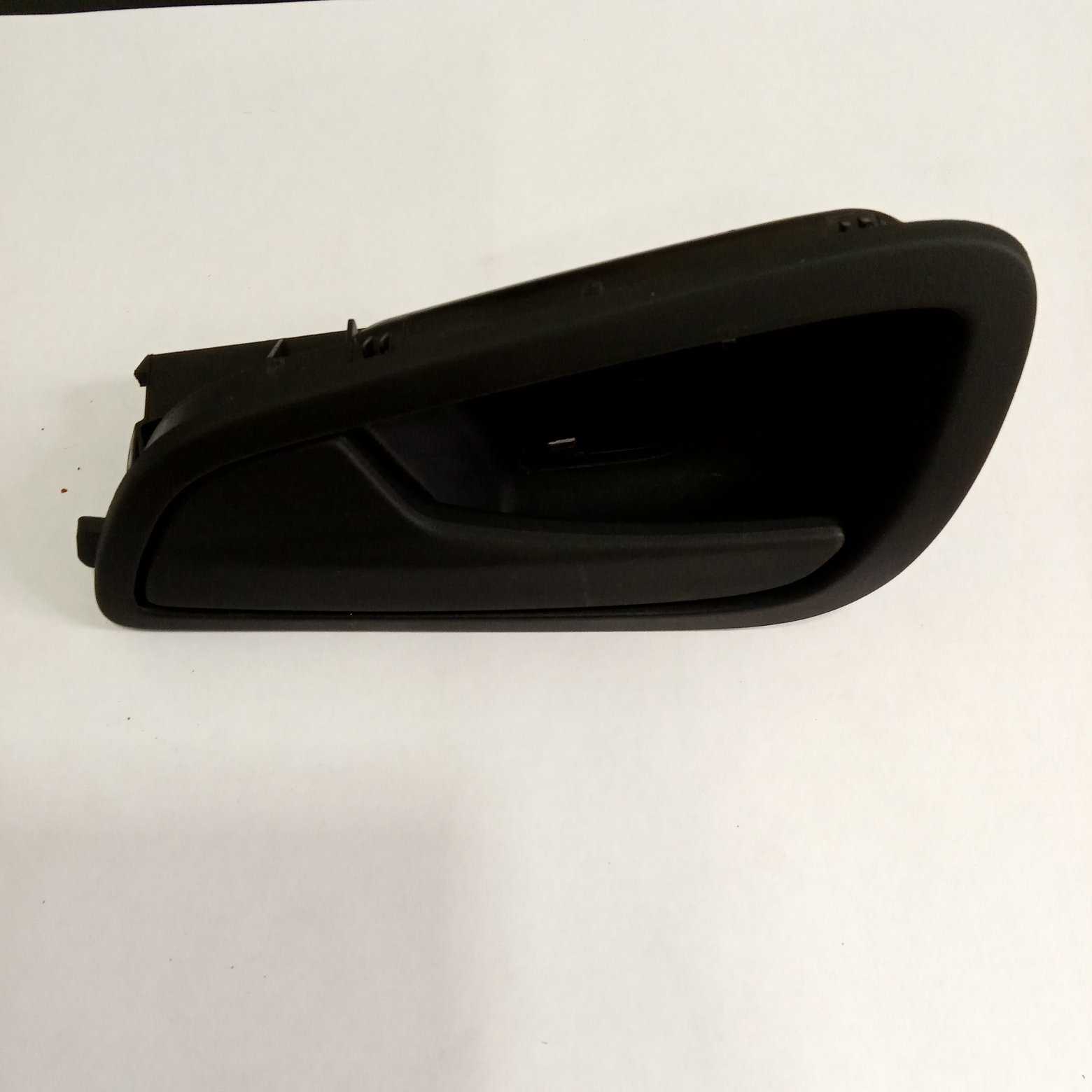 Maçaneta Interna Porta Traseira Esquerda Ka Hatch 2016  Preto