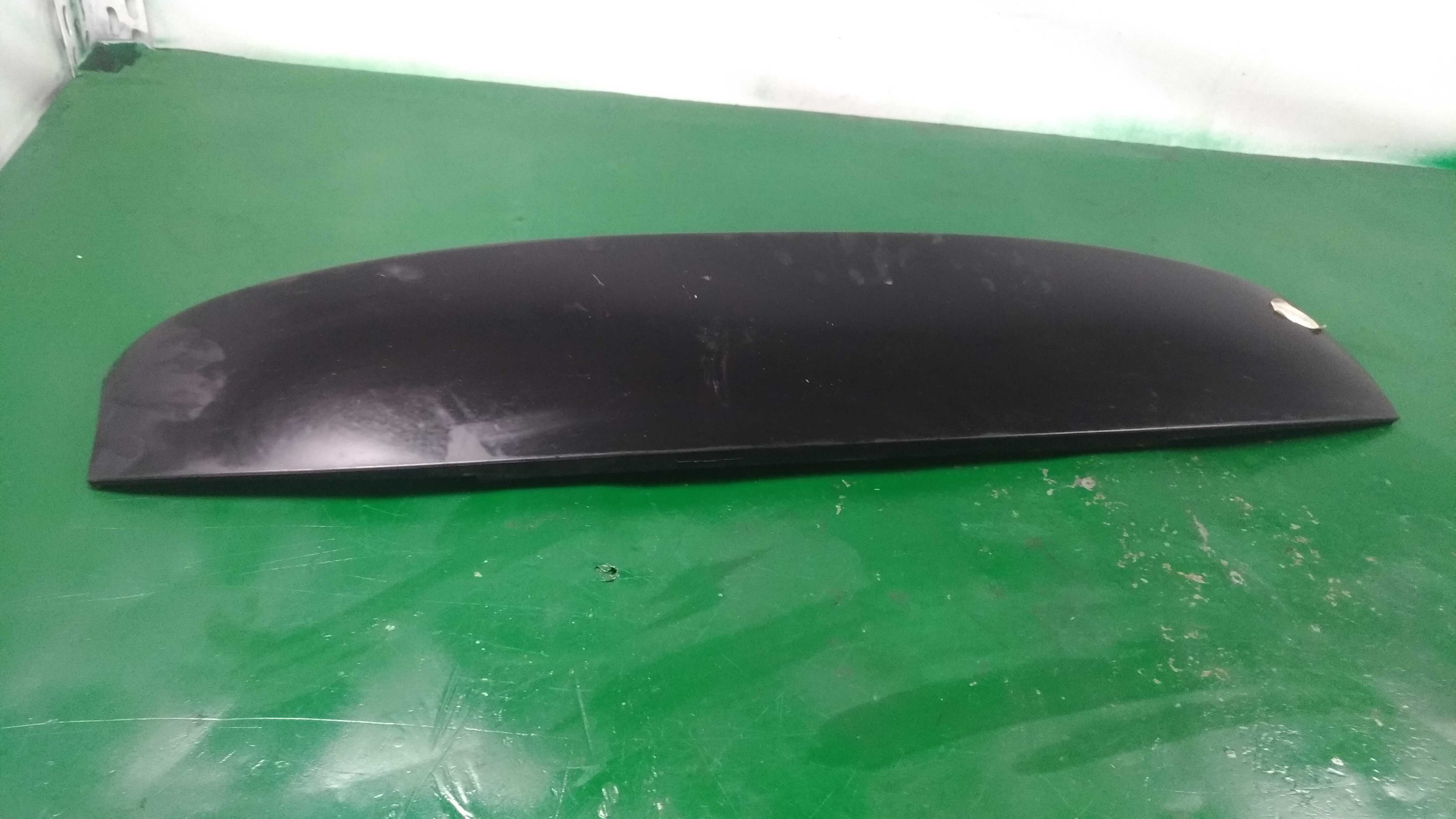 Moldura Da Tampa Traseira Peugeot 207 Sw V33 6