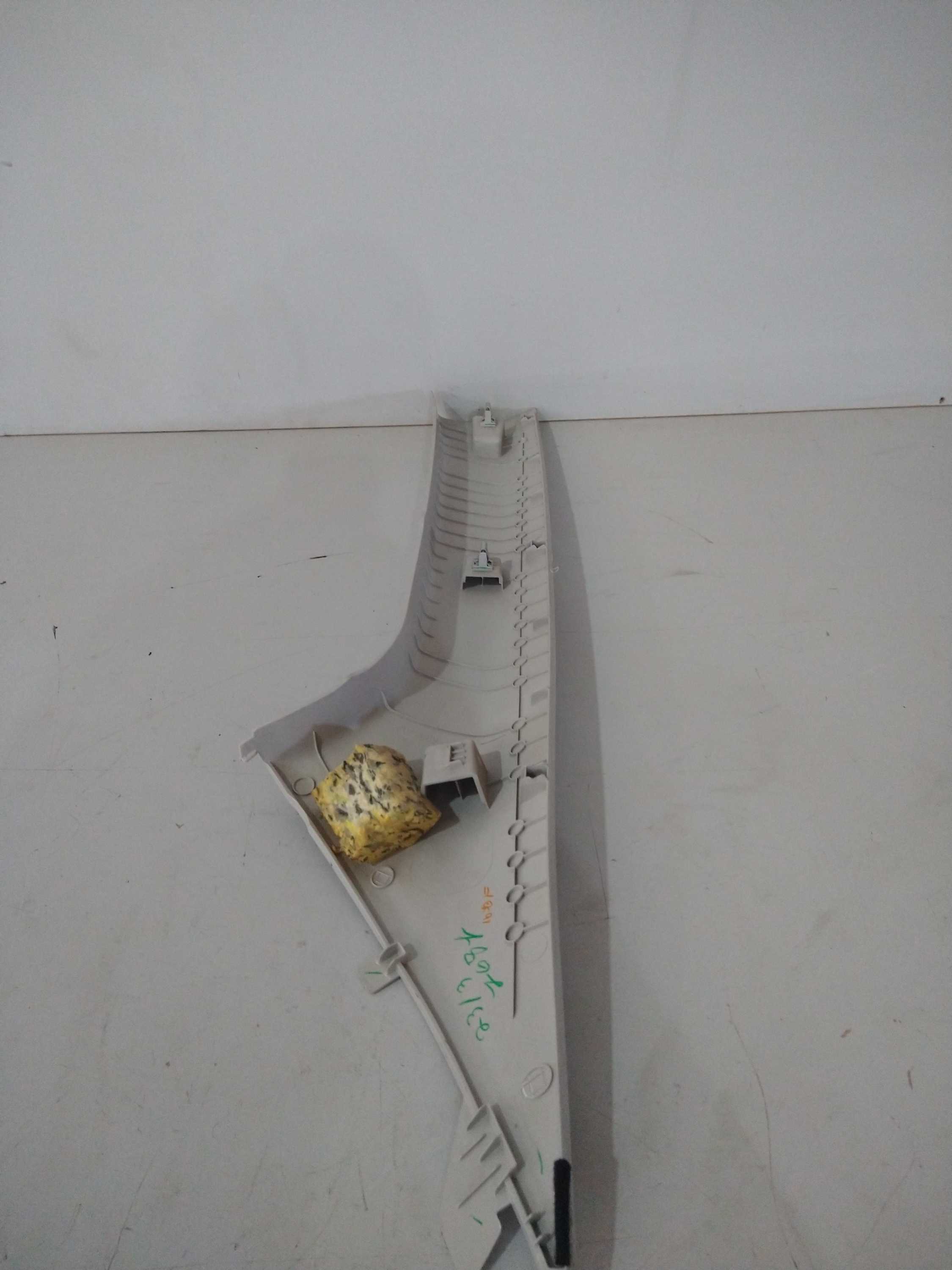 Moldura Coluna Parabrisa D/d Gm Onix/prisma 2016 Usado Orig