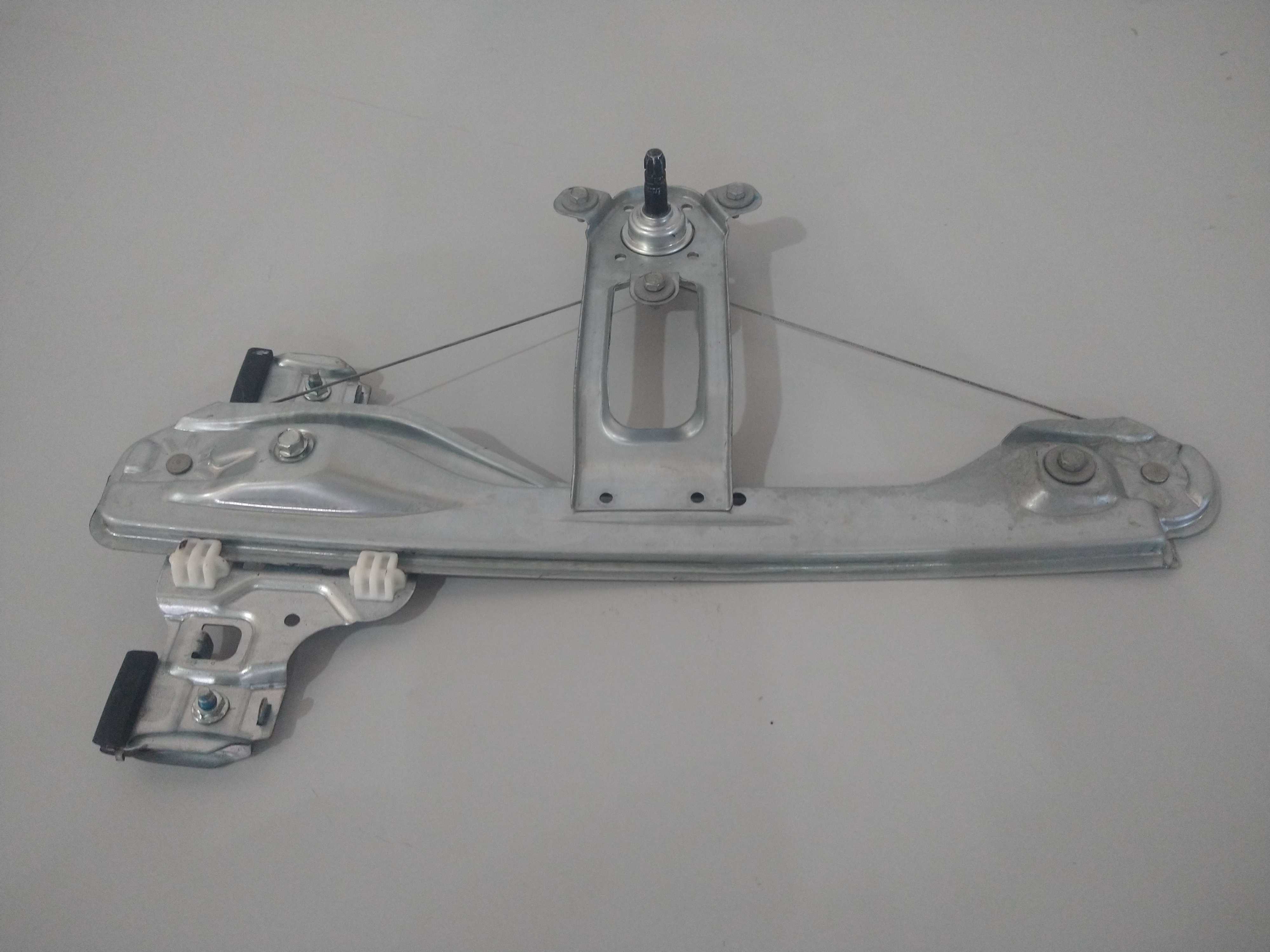 Máquina De Vidro Manual Traseira L/e Onix Prisma Usado Orig 3