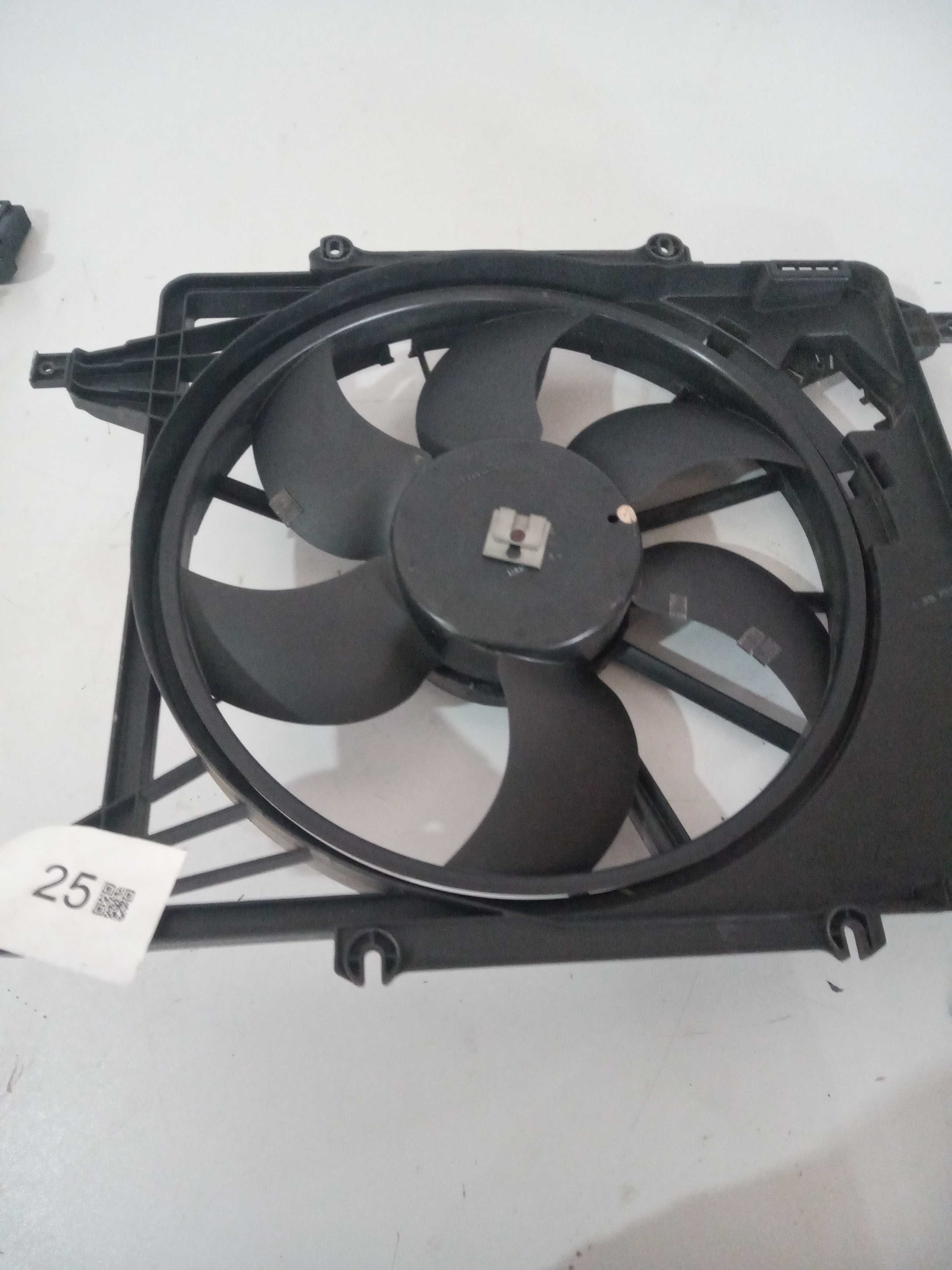 Defletor radiador ventuinha Renault Clio com ar usado 1.0 16v