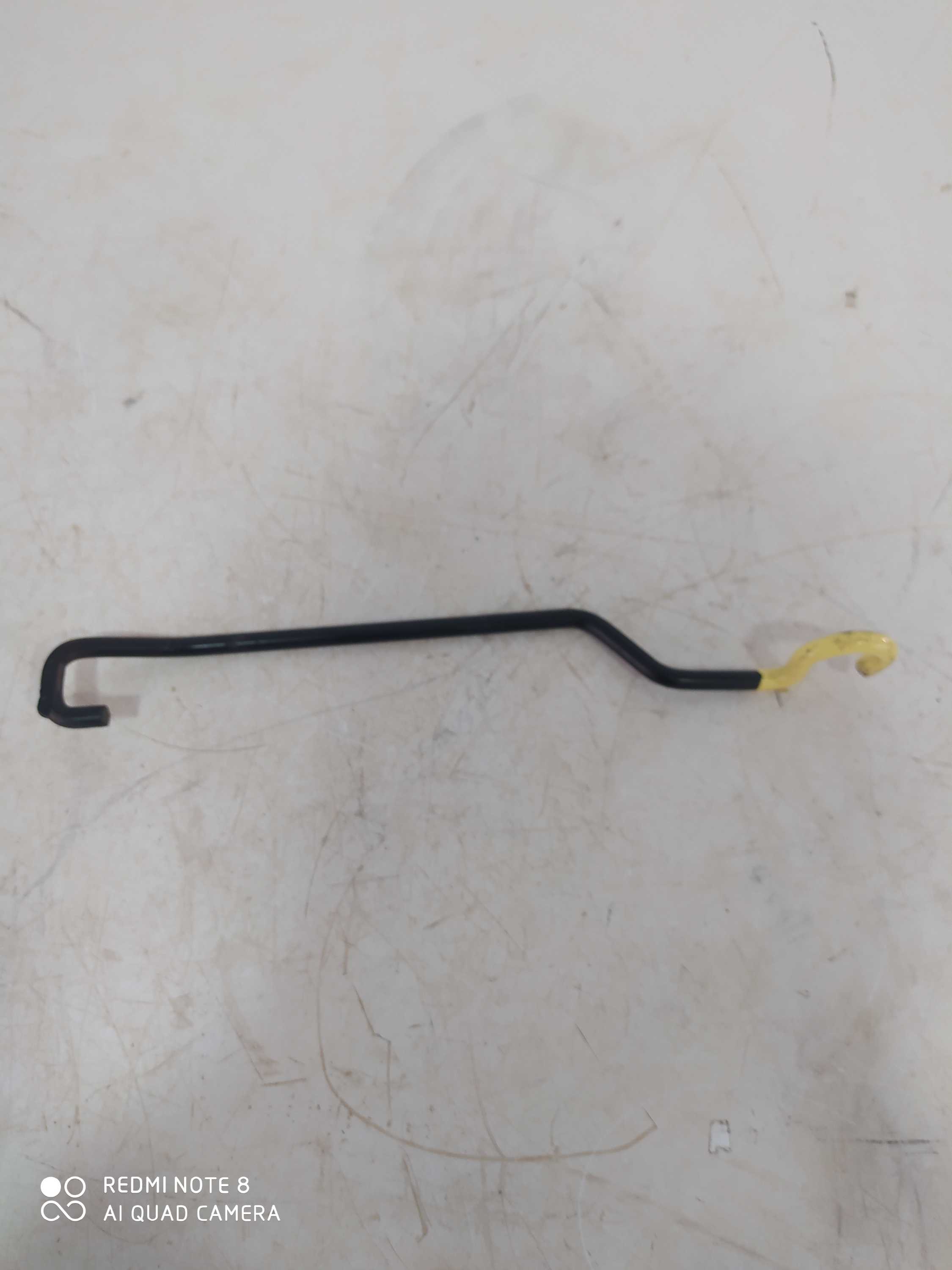 Vareta Suporte Capô Ford Fiesta 2012 Original 4