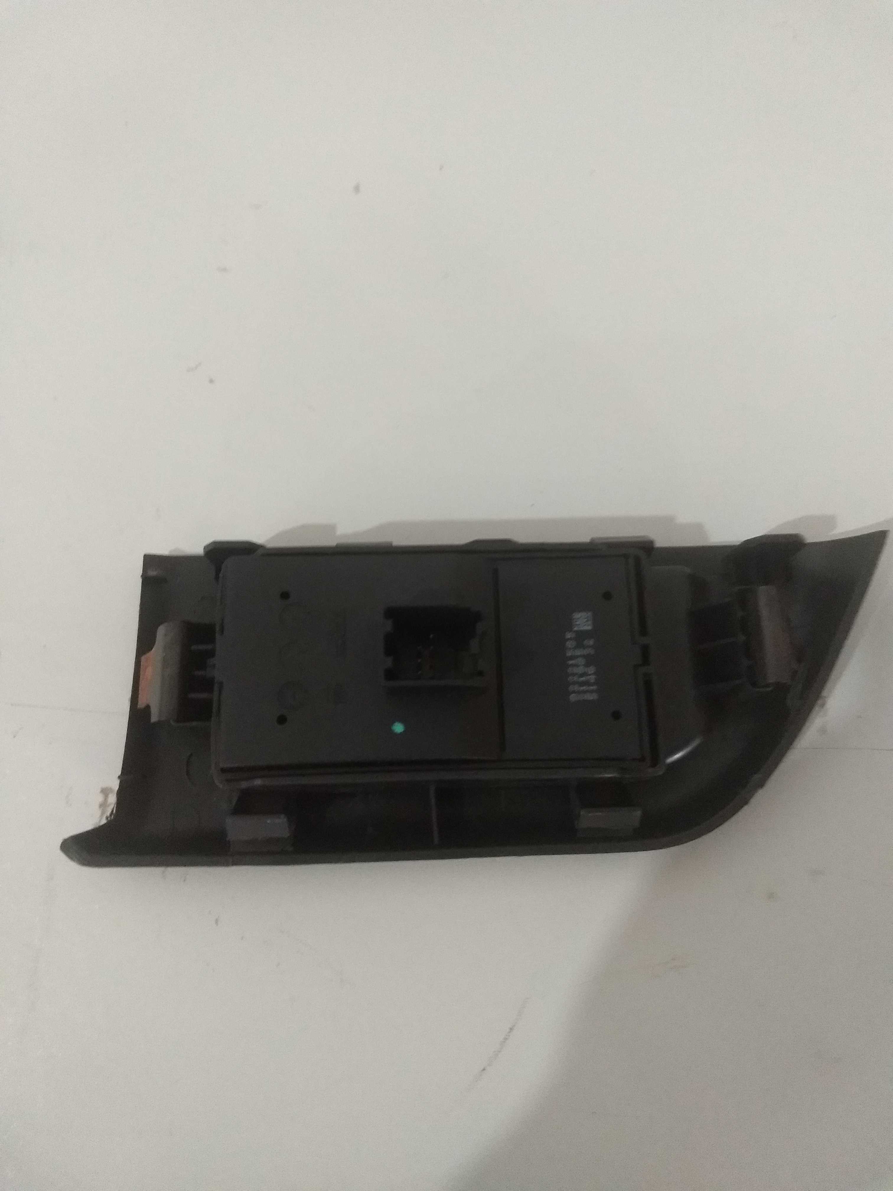Botão Comando Vidro Elétrico Onix Prisma L/d Usado 4