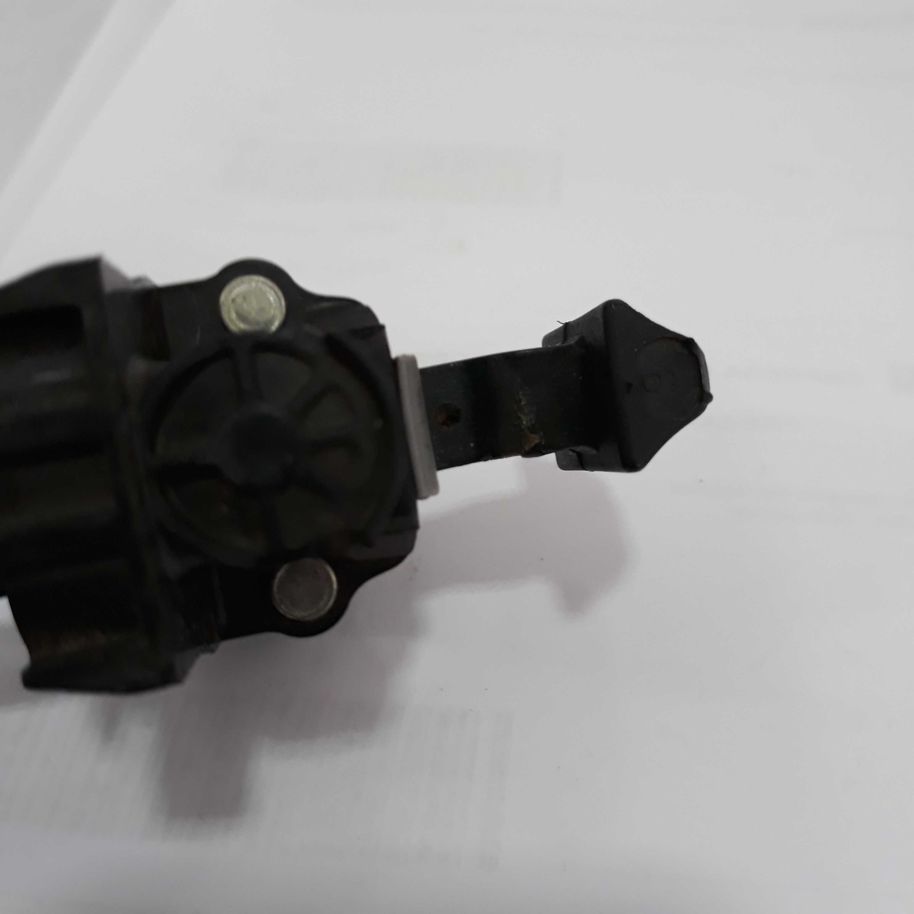 Limitador Porta Dianteira Direita Vw Gol 2019