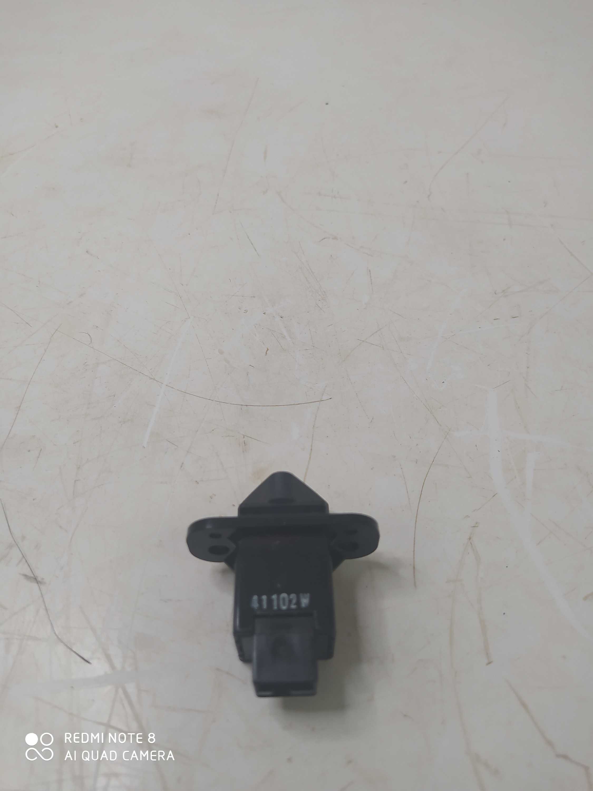 Botão Interruptor Pisca Alerta Chevrolet Cobalt 2015 Preto