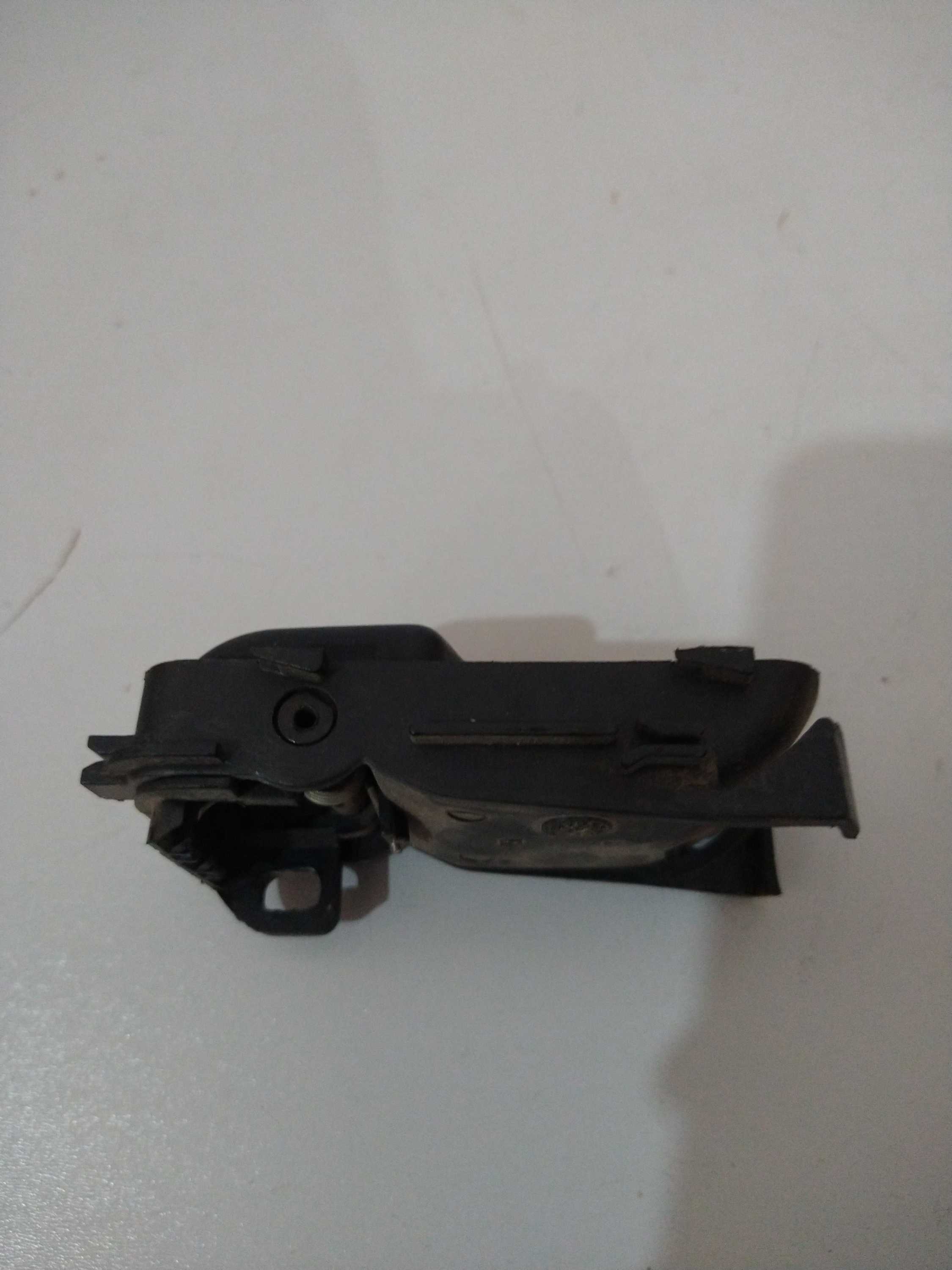 Maçaneta Interna Mr Fiat Premio Uno Elba 84/13 L/e Usado Ori Preto Dianteira 4