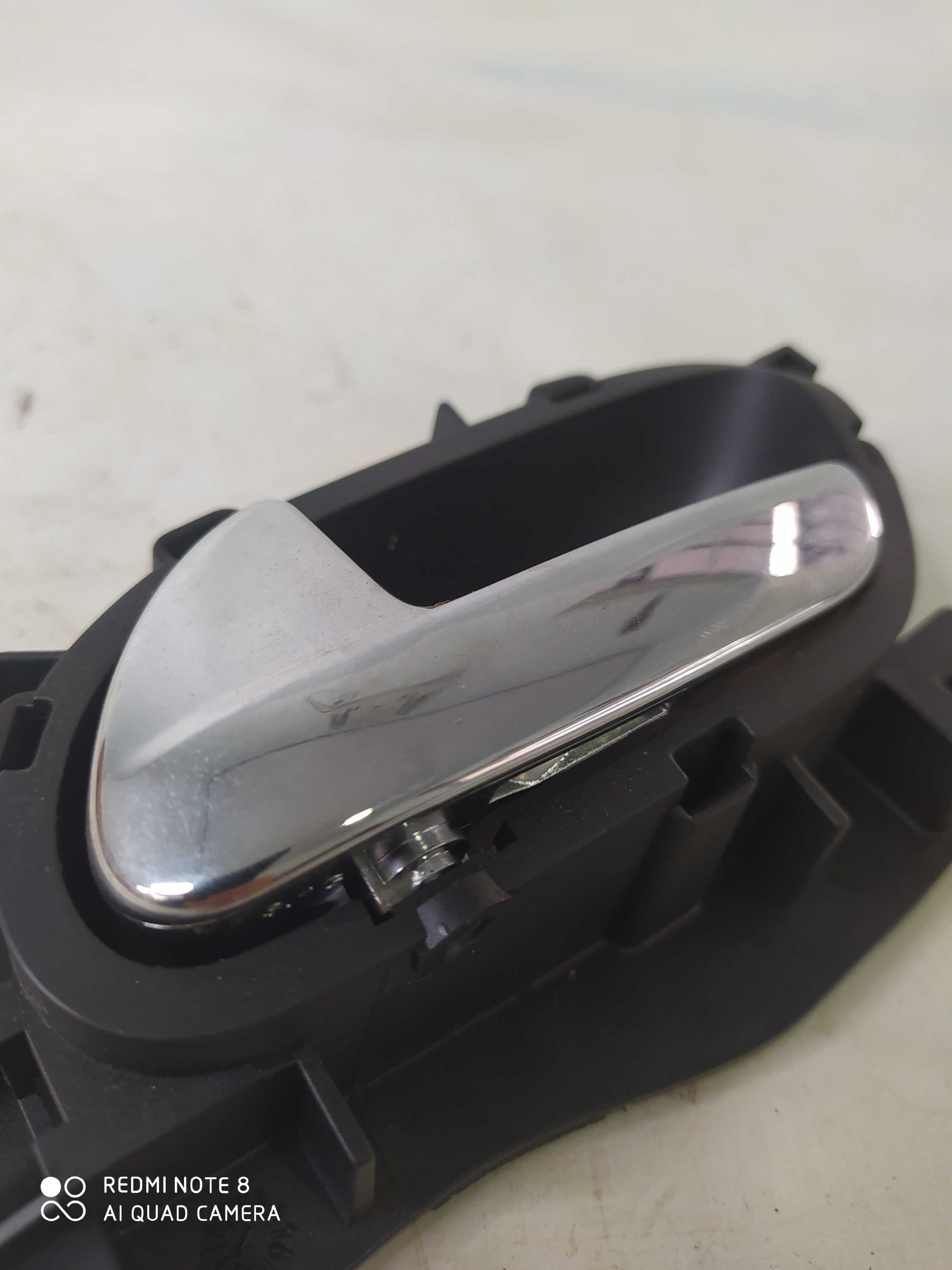 Maçaneta Interna Dianteira Esquerda Citroen C4 2011