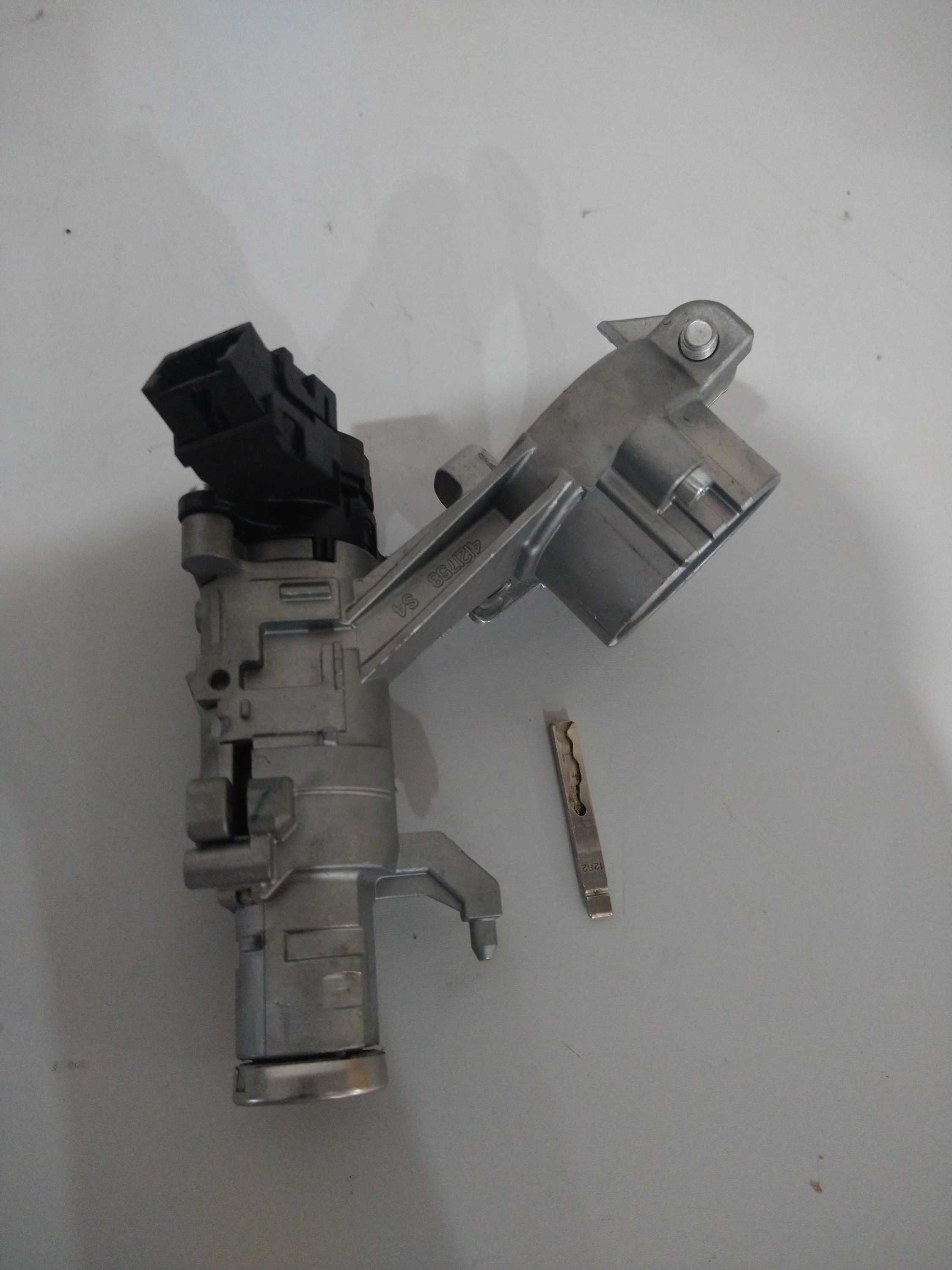 Cilindro Chave Ignição Onix Prisma 1.4 8v 2016 Com Chave Usa 2