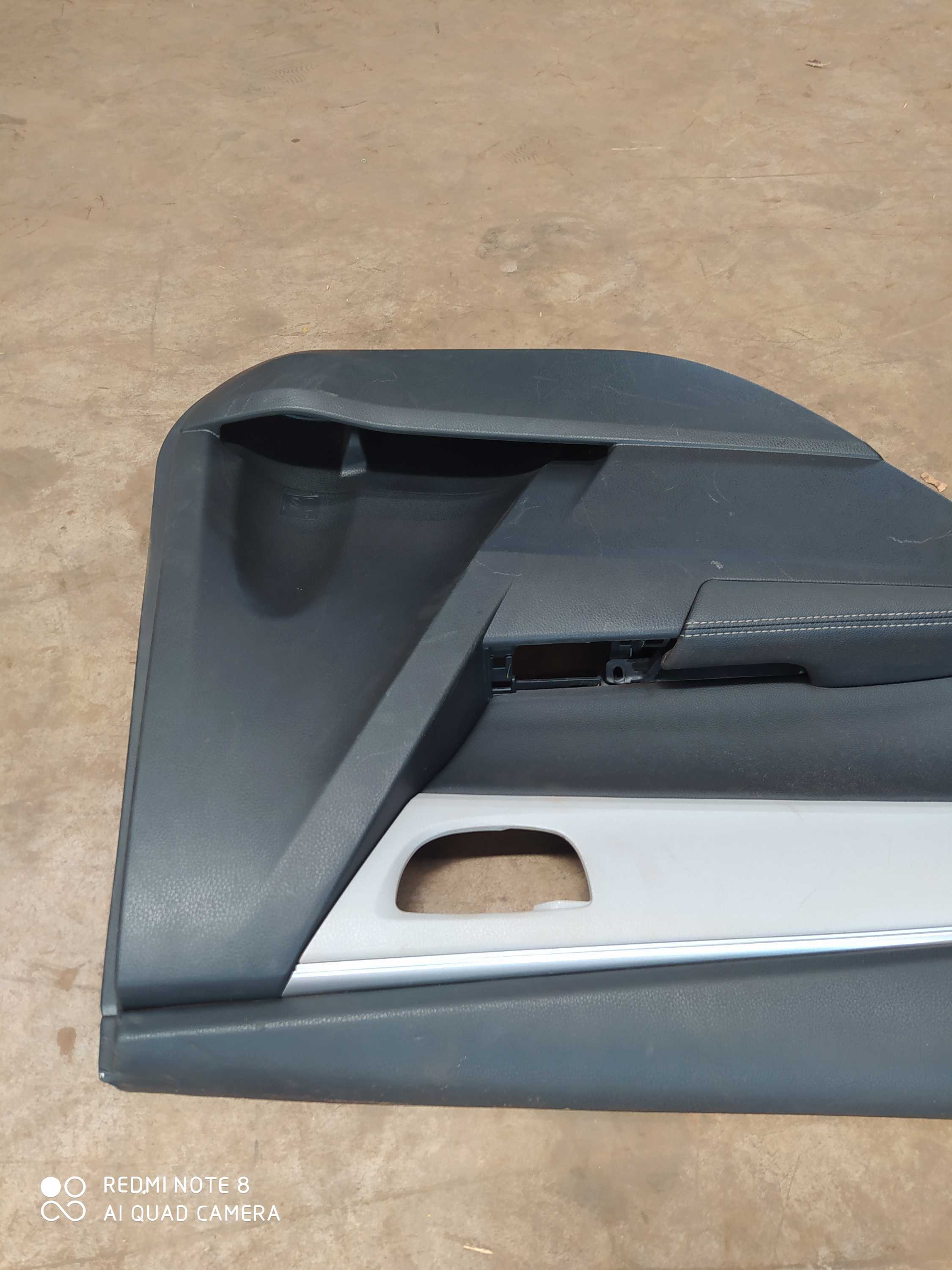 Forro De Porta Traseira Esquerda Toyota Corolla Xei 2015 Preto E Cinza 3