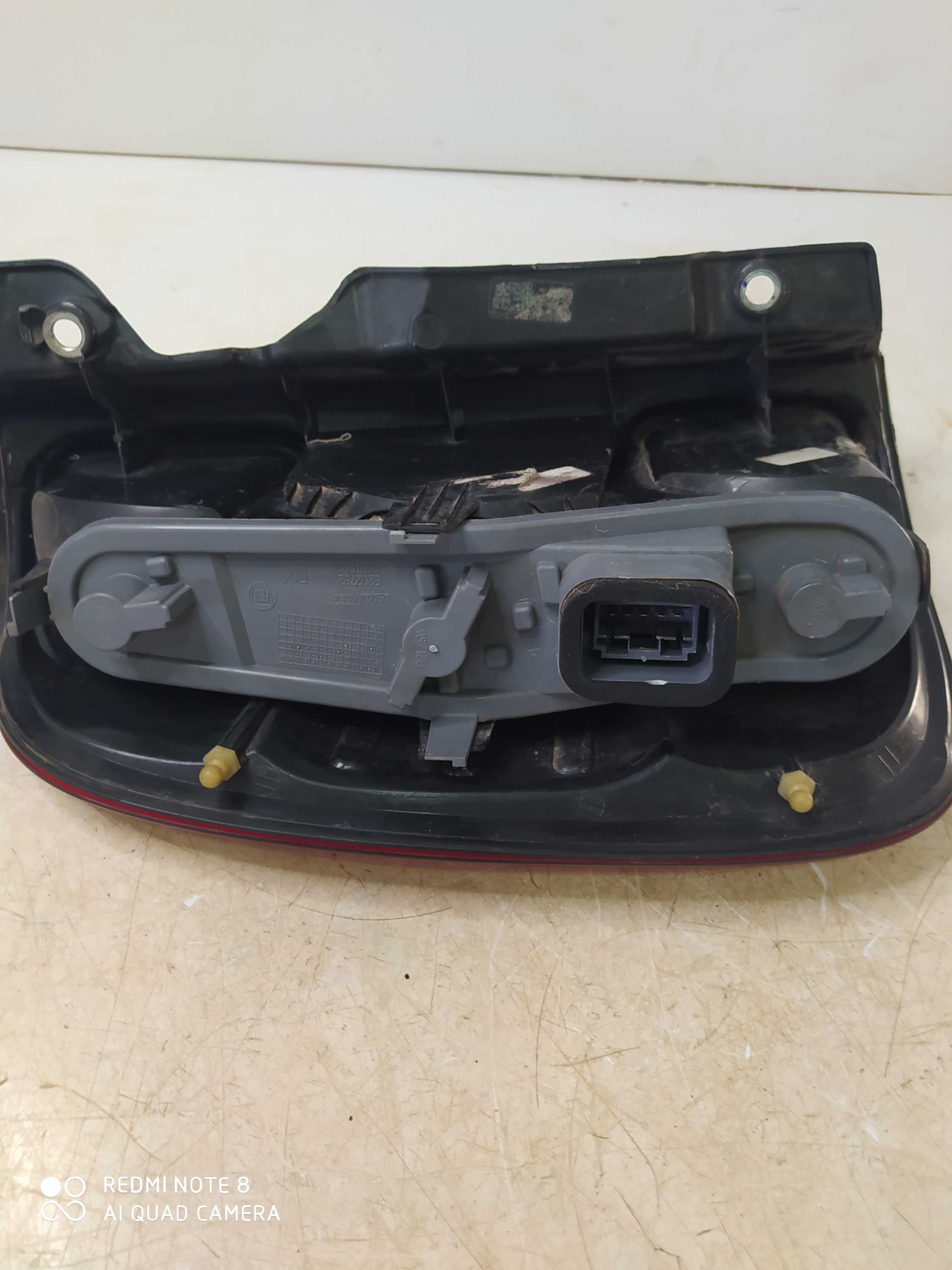 Lanterna Traseira Direita Fiat Uno Vivace 2012 Com Detalhe Direito Vermelho 2