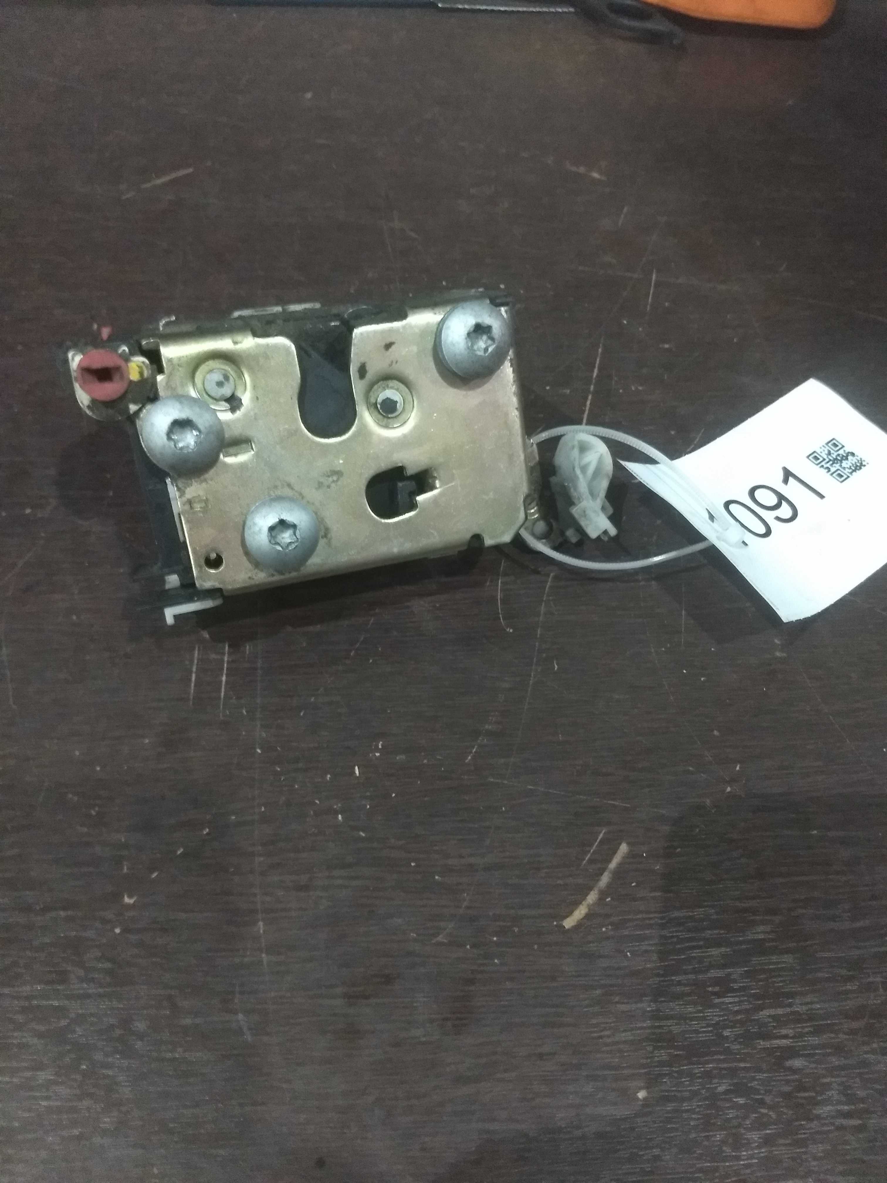 Fechadura Traseiro Direito Celta Usado Original