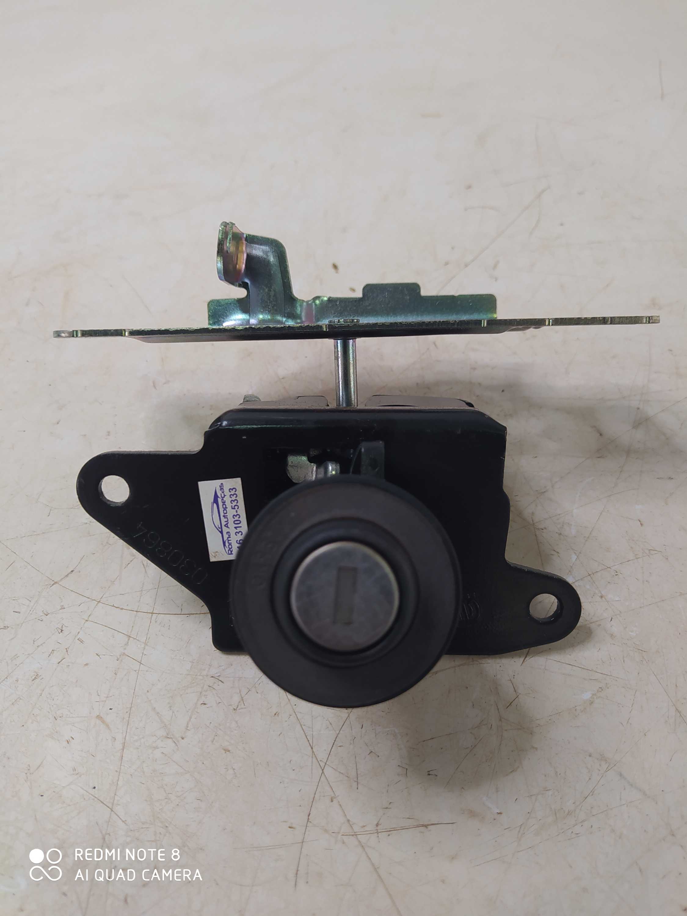 Fechadura Batente Tampa Traseira Fiat Mobi 2018 6