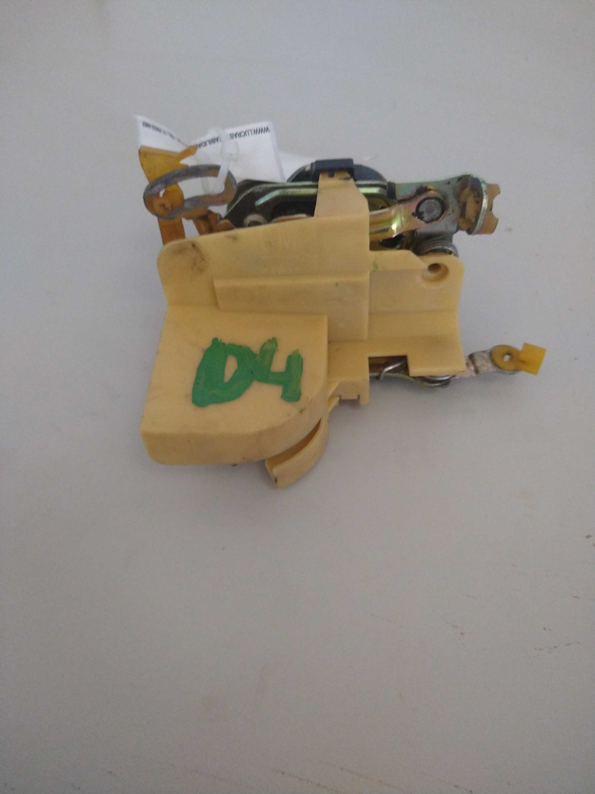 Fechadura Porta  Dianteira Direita Corsa Hatch Usado Origin