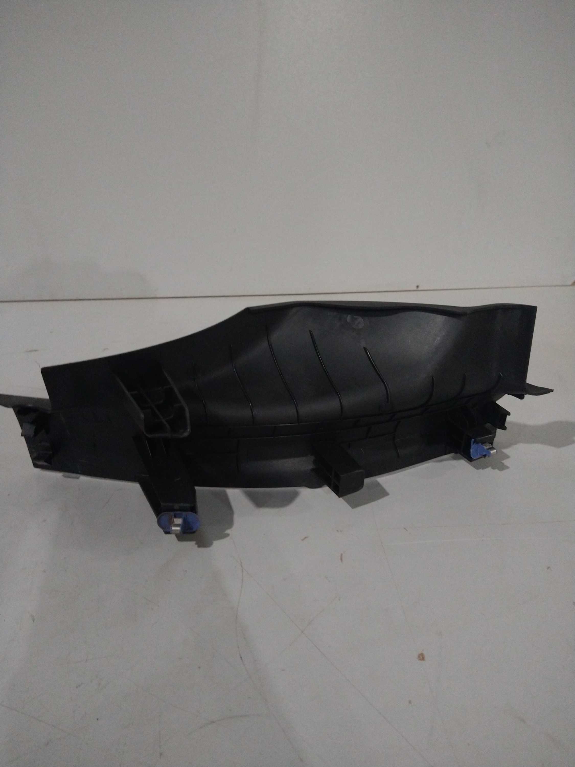 Moldura Traseira L/e Original – Onix Prisma Gm 2016 Usado 2