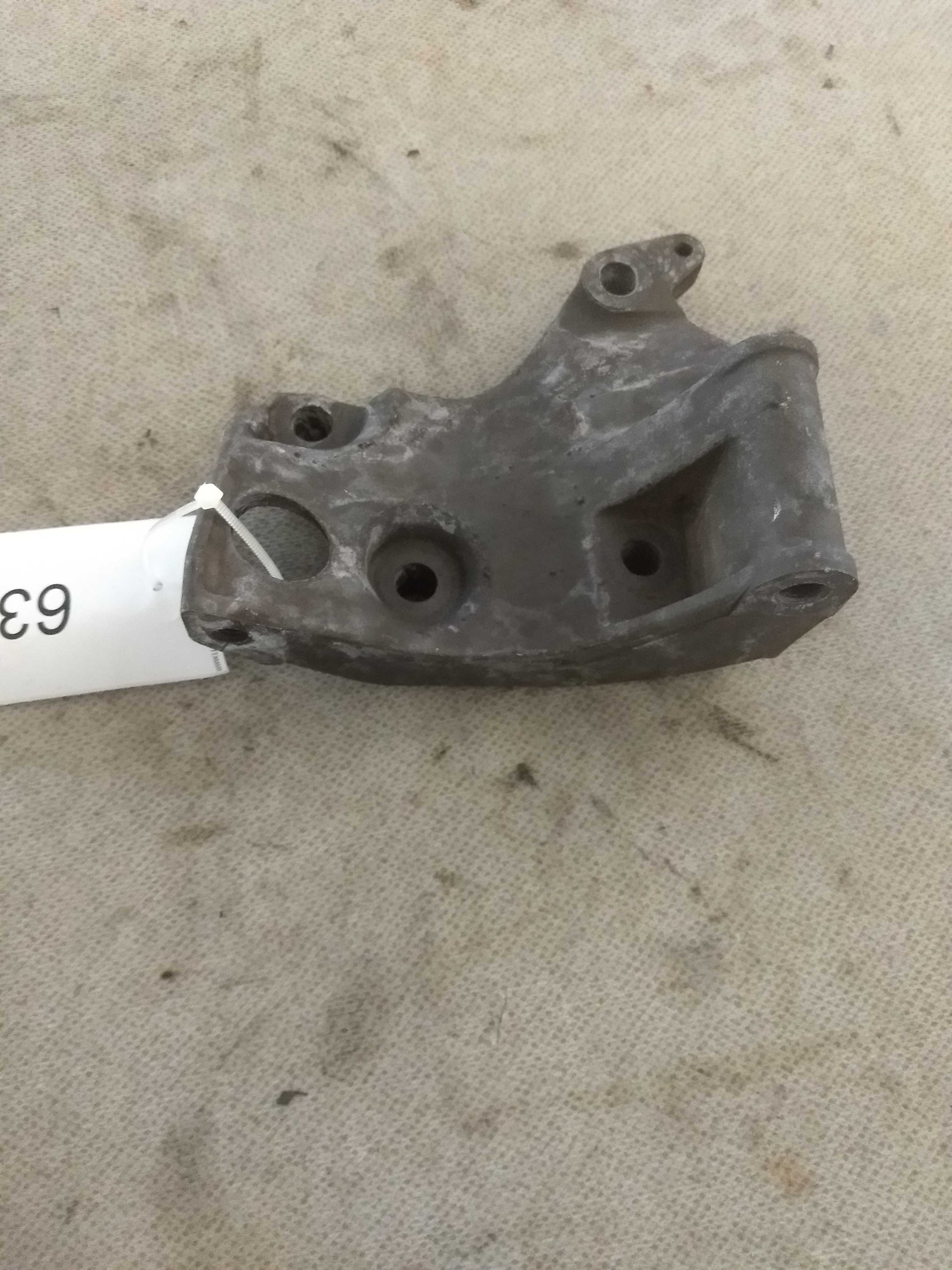Suporte Do Alternador Renault Clio Peugeot 206 1.0 16v