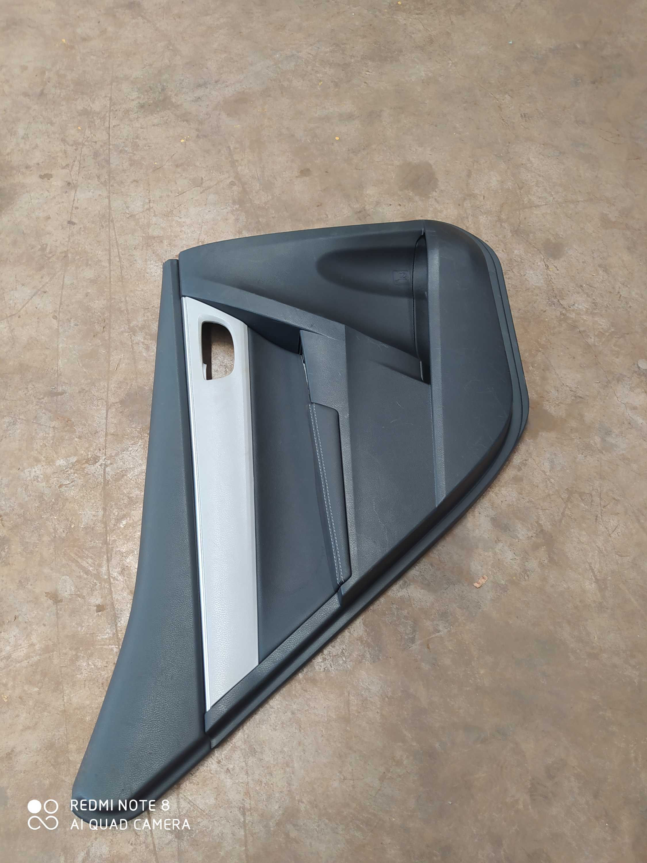 Forro De Porta Traseira Esquerda Toyota Corolla Xei 2015 Preto E Cinza 4