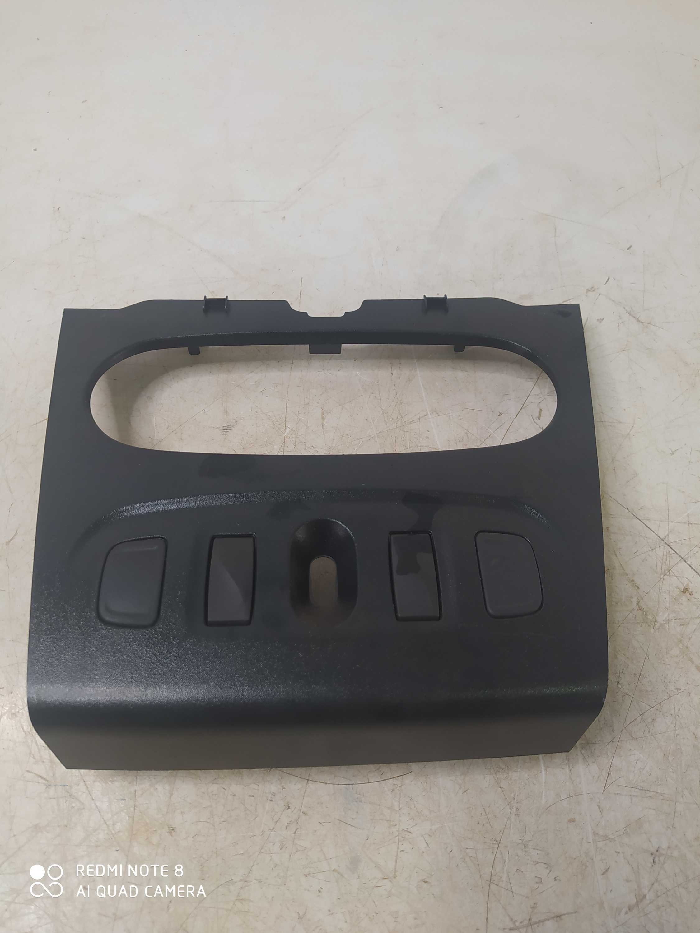 Moldura Central Ar Condicionado Renault Sandero 2019 4