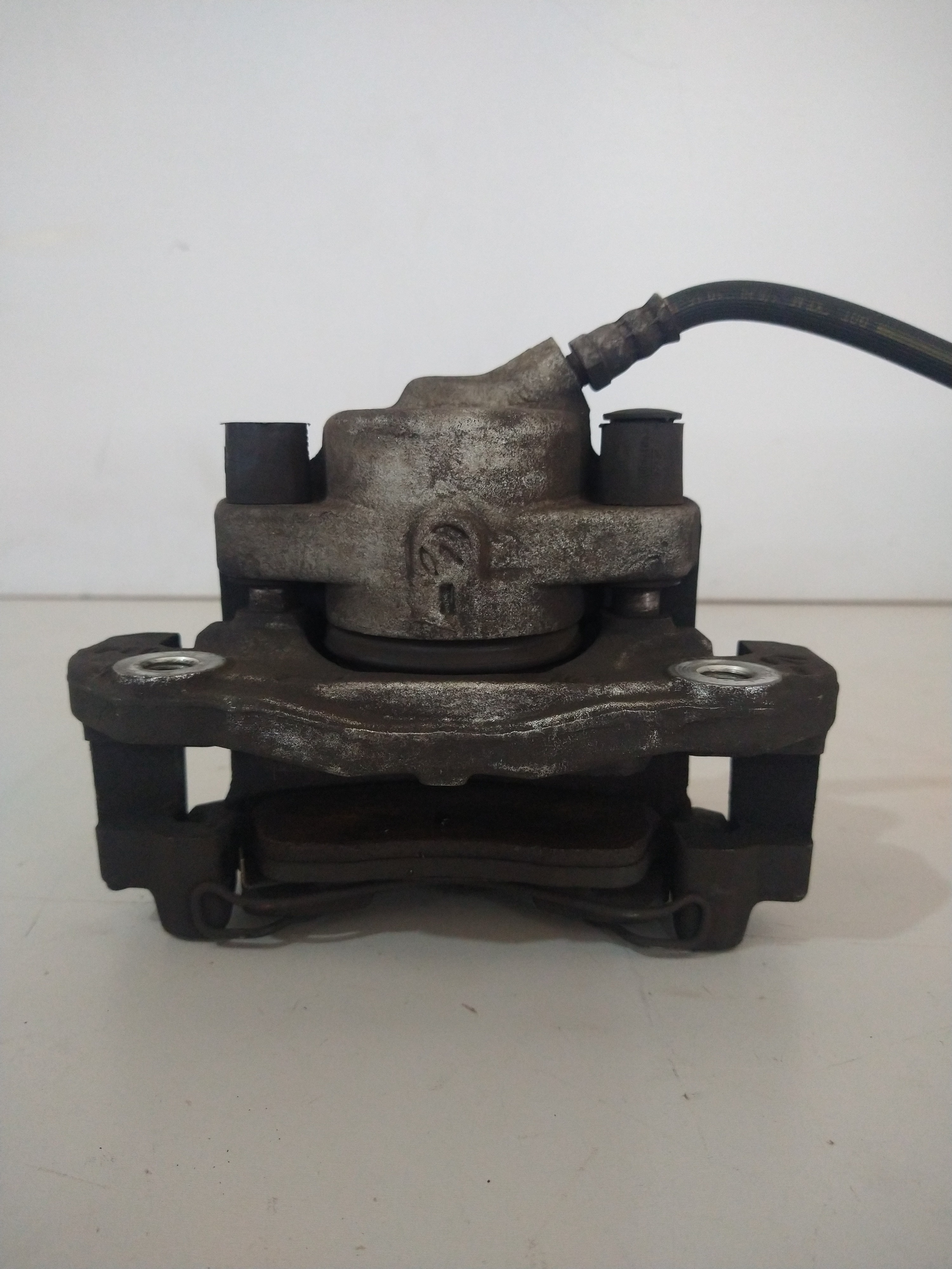 Pinça De Freio D/d Onix Prisma Cobalt 2016 Usado Original 3